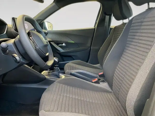 Peugeot 2008 view 7