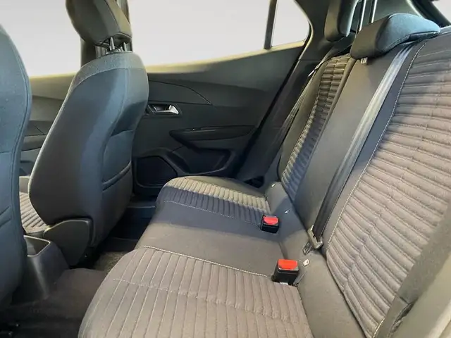 Peugeot 2008 view 8