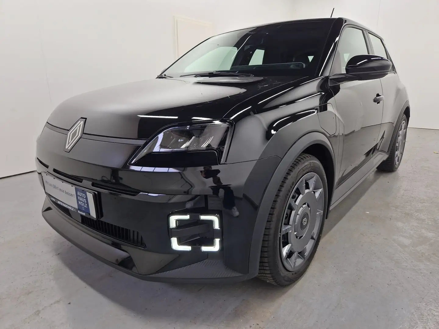 Renault R 5 E-Tech Evolution 120 UrbanRange Zwart - 1