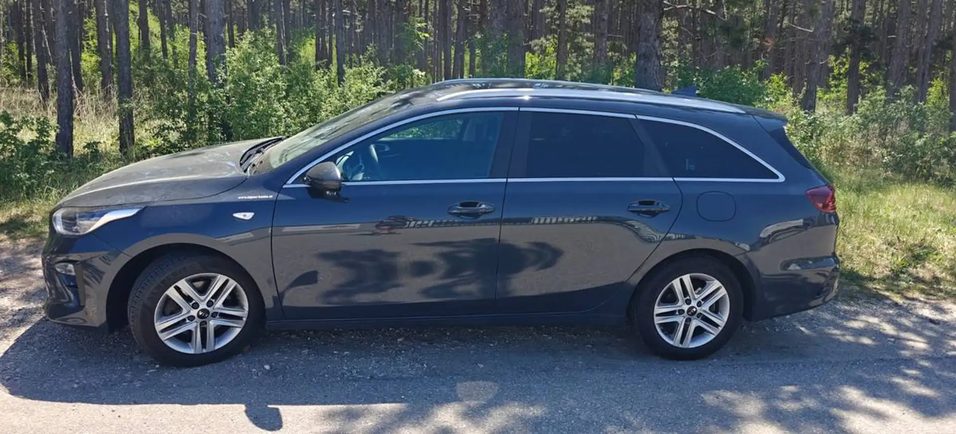 Kia Ceed SW / cee'd SW ceed SW 1,6 CRDi SCR ISG Silber 48V Silber Grau - 1