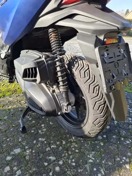 Honda Forza 350 - foto 5