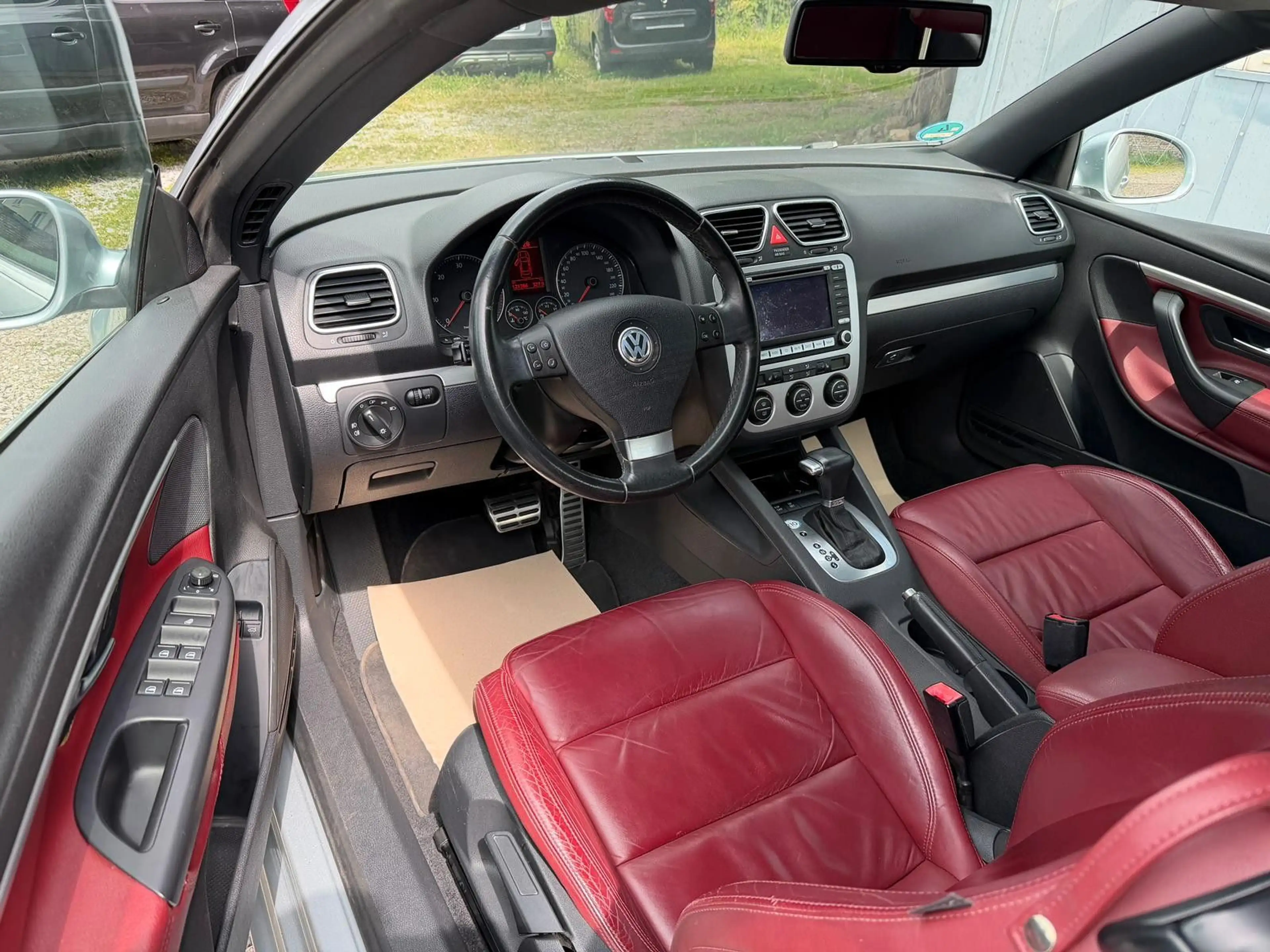 Volkswagen Eos 2.0 TDI DSG *Temp*Klima*SHZ*Leder*PDC*Navi — photo 15