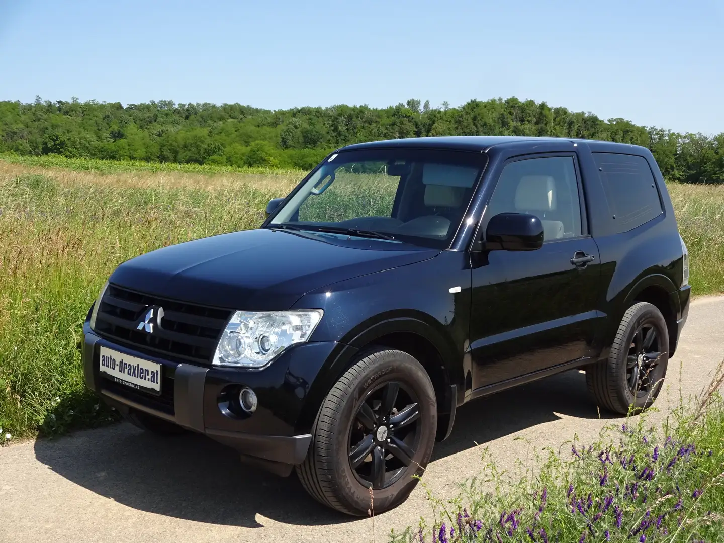 Mitsubishi Pajero Inform 3,2 DI-D TD Nero - 1