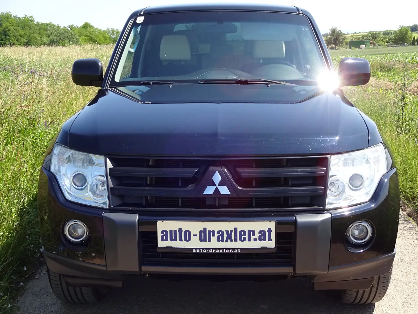 Mitsubishi Pajero Inform 3,2 DI-D TD Nero - 2