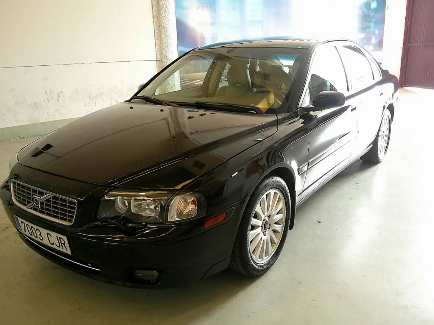 Volvo S80 2.5 T Optima I Černá - 1