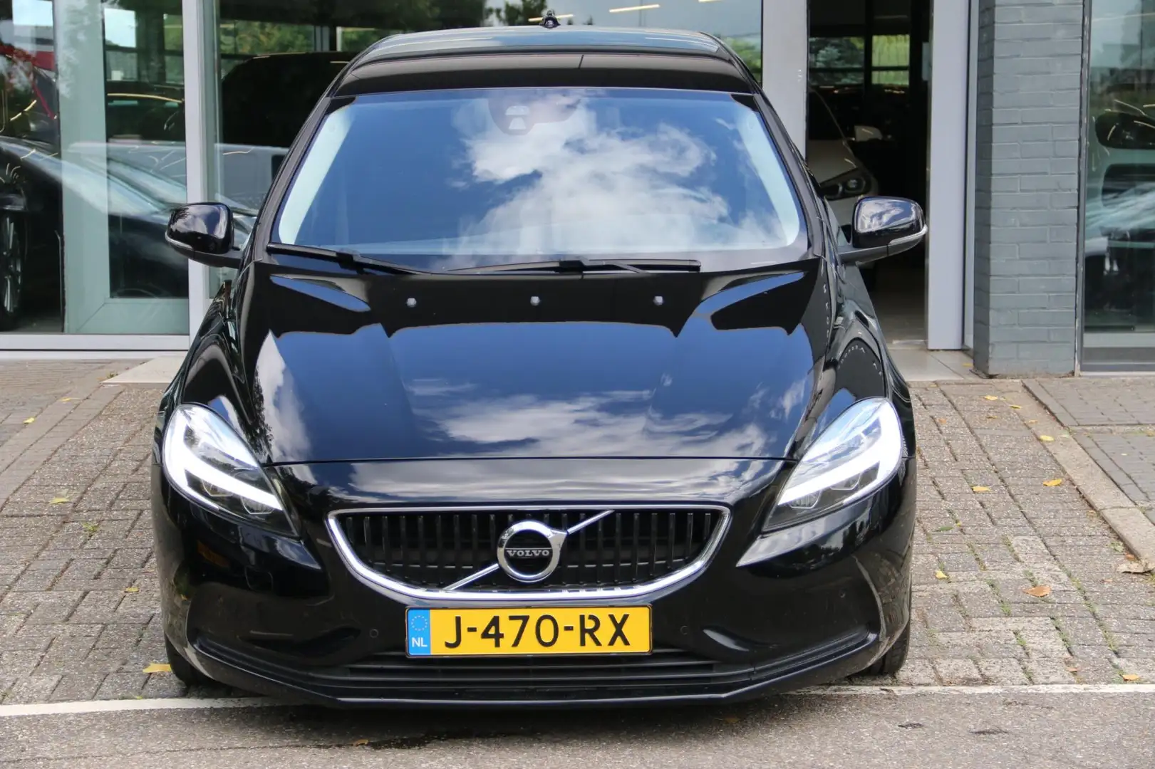 Volvo V40 2.0 T2 Inscription FACELIFT NAVI CAMERA Black - 2