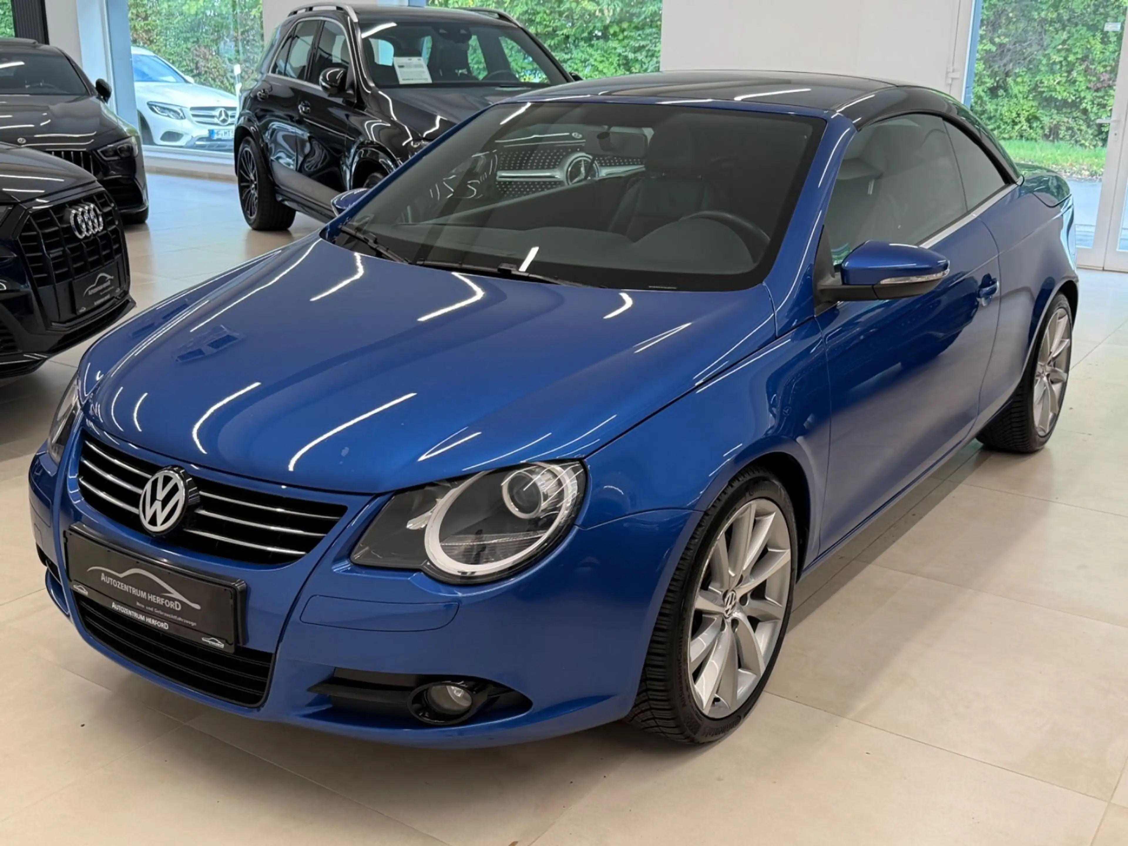 Volkswagen Eos 1.4 TSI Cabrio 1 Hand Schiebedach Leder SHZ — photo 2