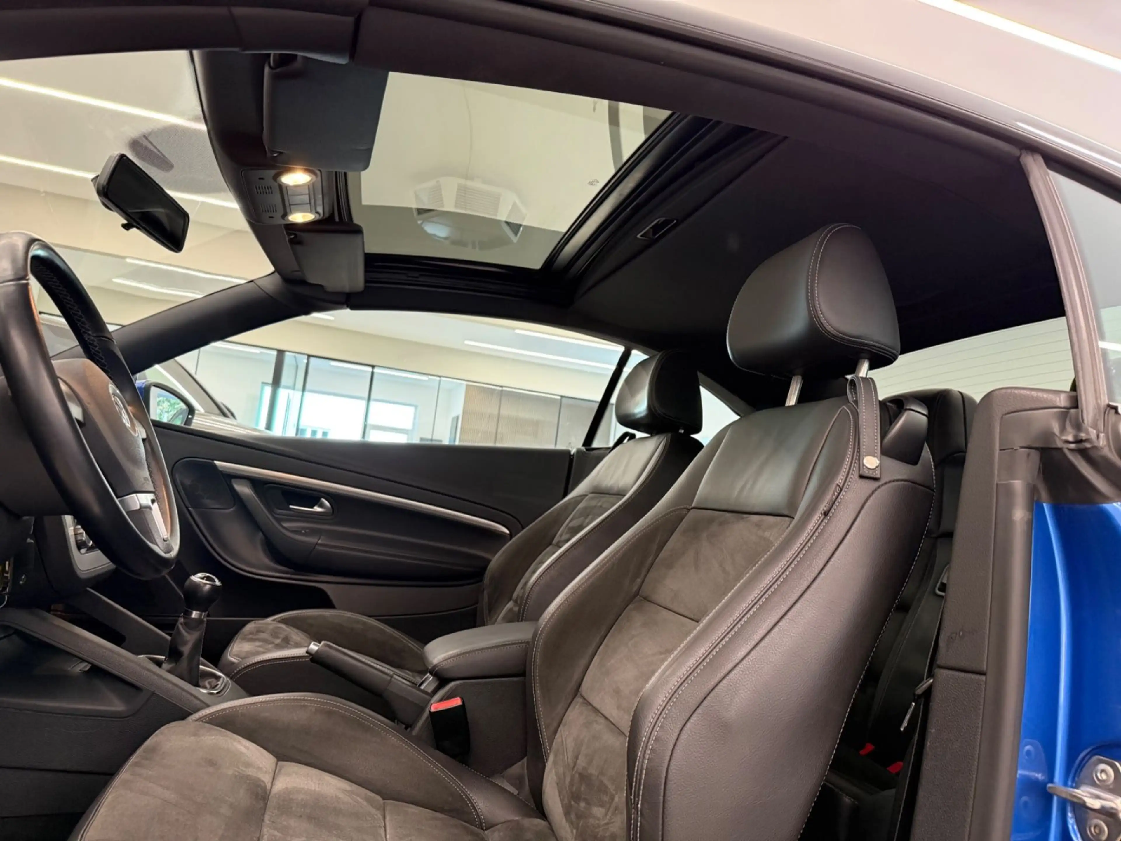 Volkswagen Eos 1.4 TSI Cabrio 1 Hand Schiebedach Leder SHZ — photo 13