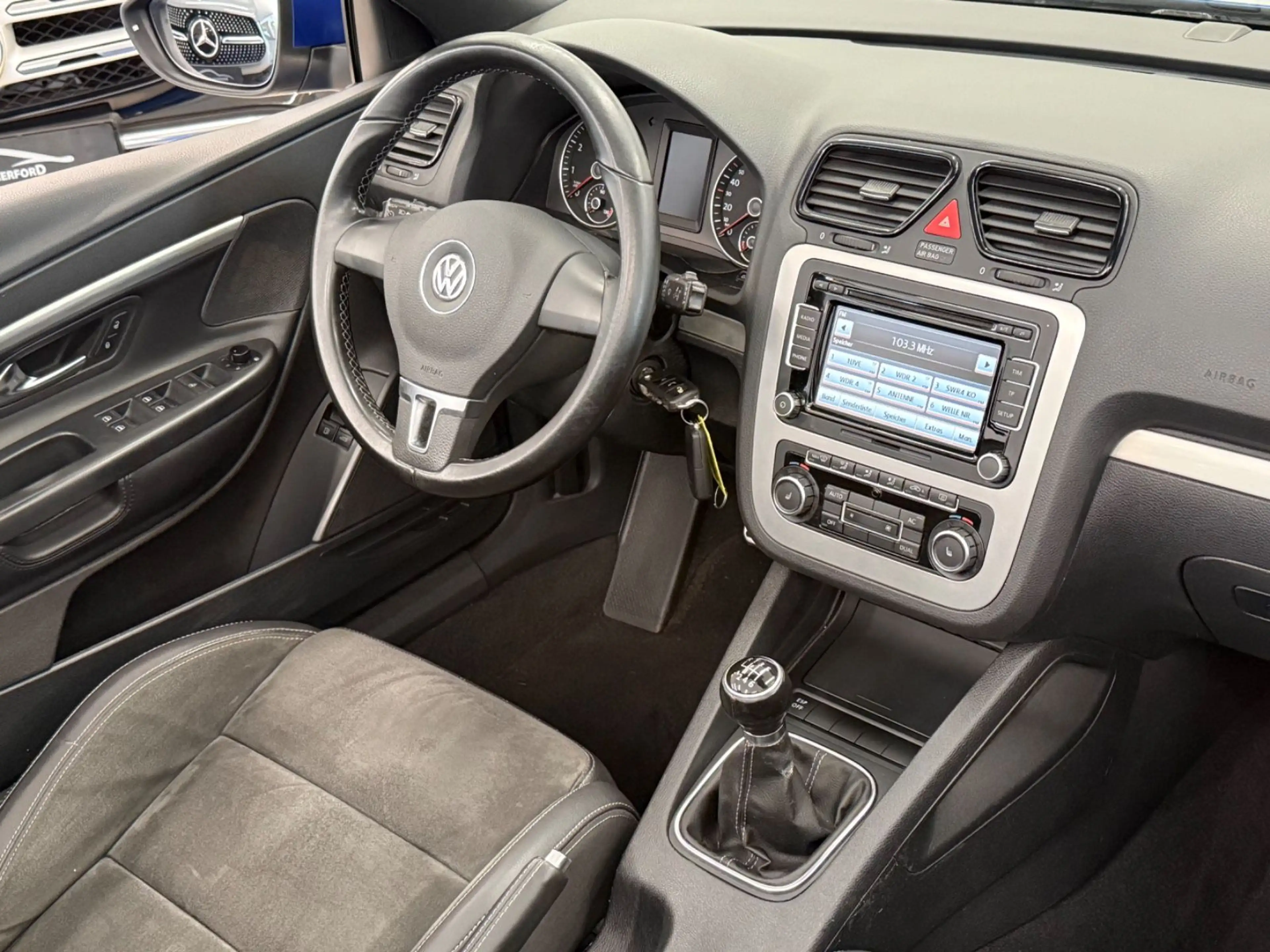 Volkswagen Eos 1.4 TSI Cabrio 1 Hand Schiebedach Leder SHZ — photo 12