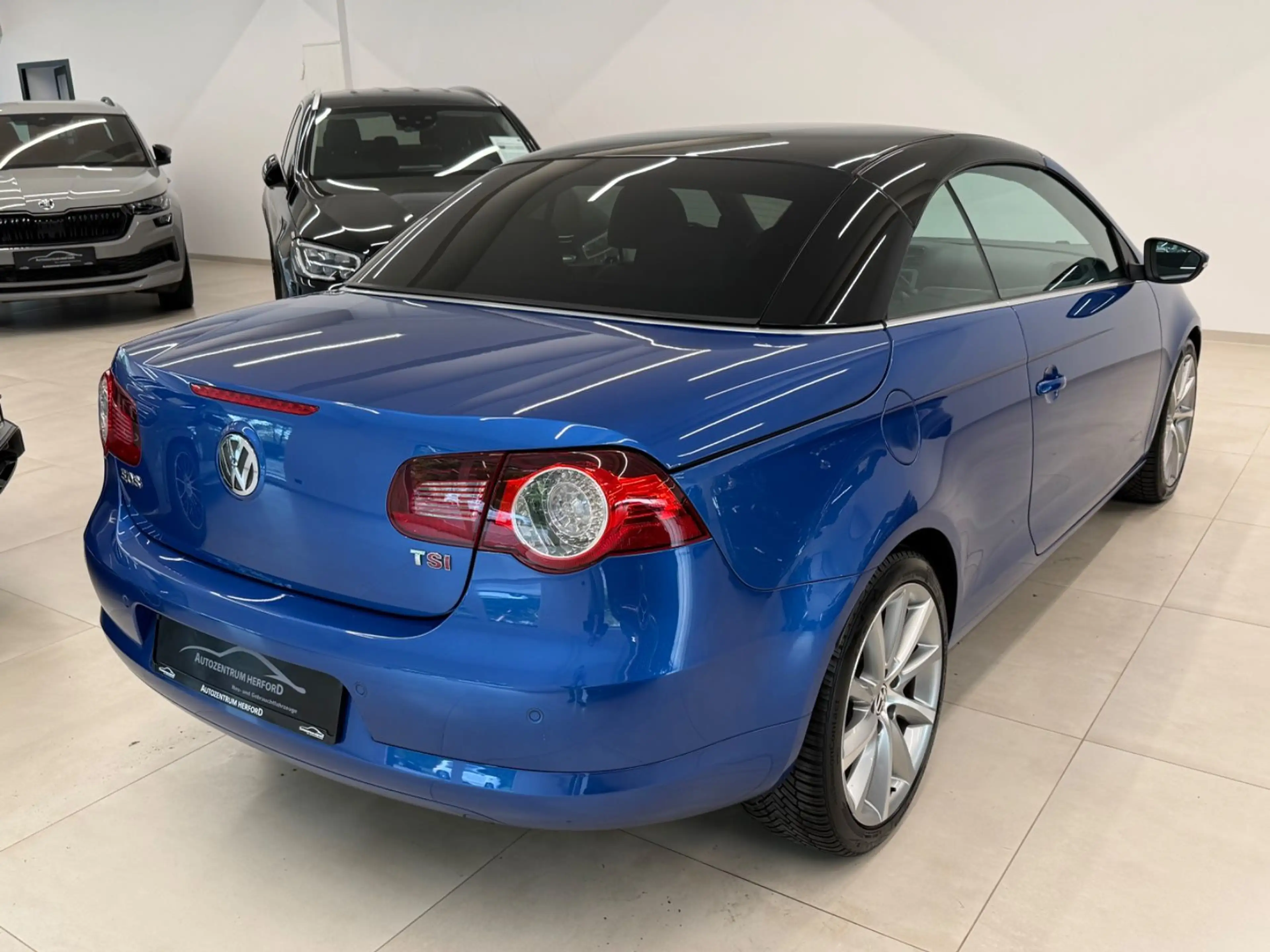Volkswagen Eos 1.4 TSI Cabrio 1 Hand Schiebedach Leder SHZ — photo 7