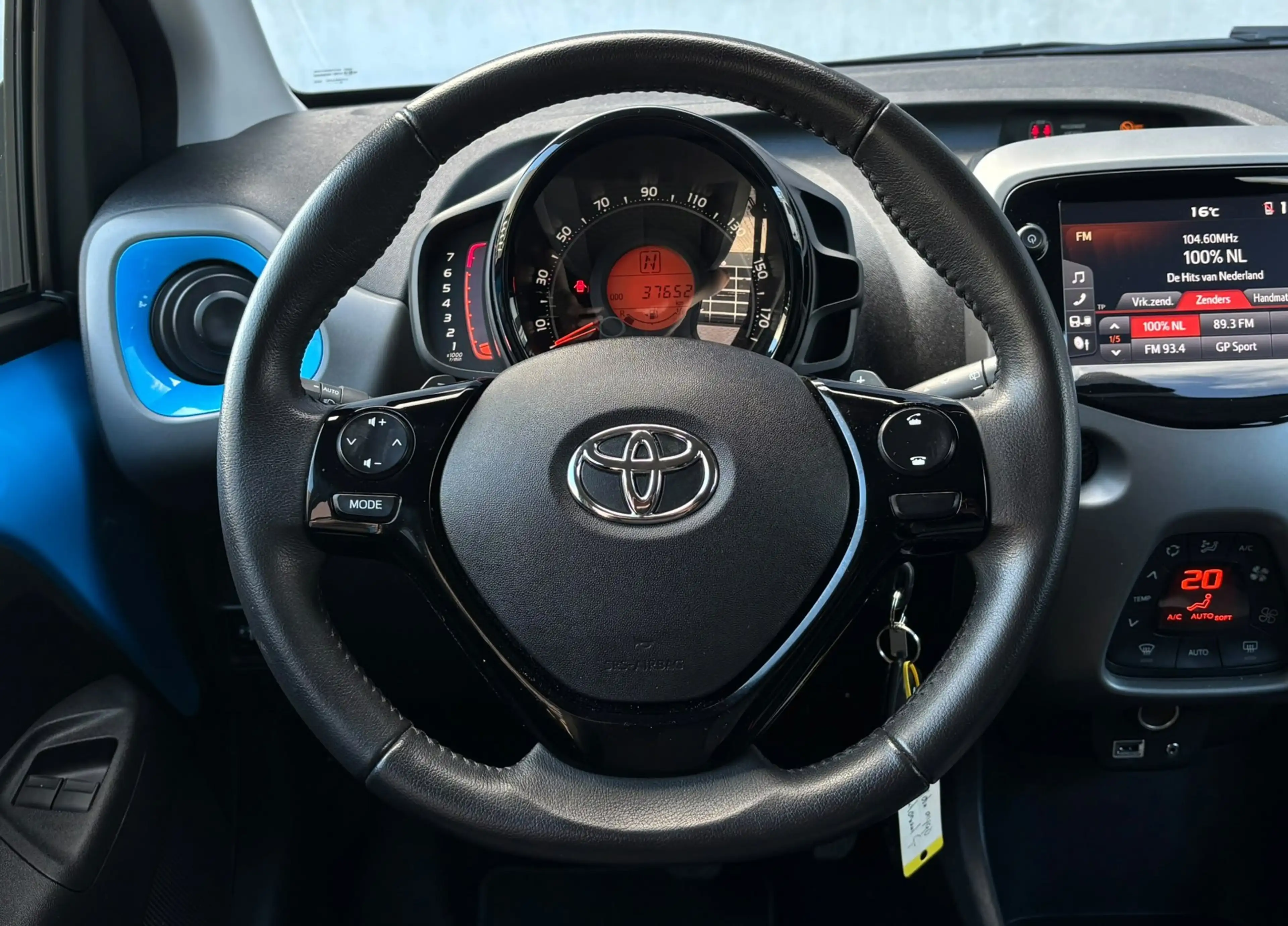 Toyota Aygo 1.0 VVT-i x-joy / Carplay / Camera — photo 12