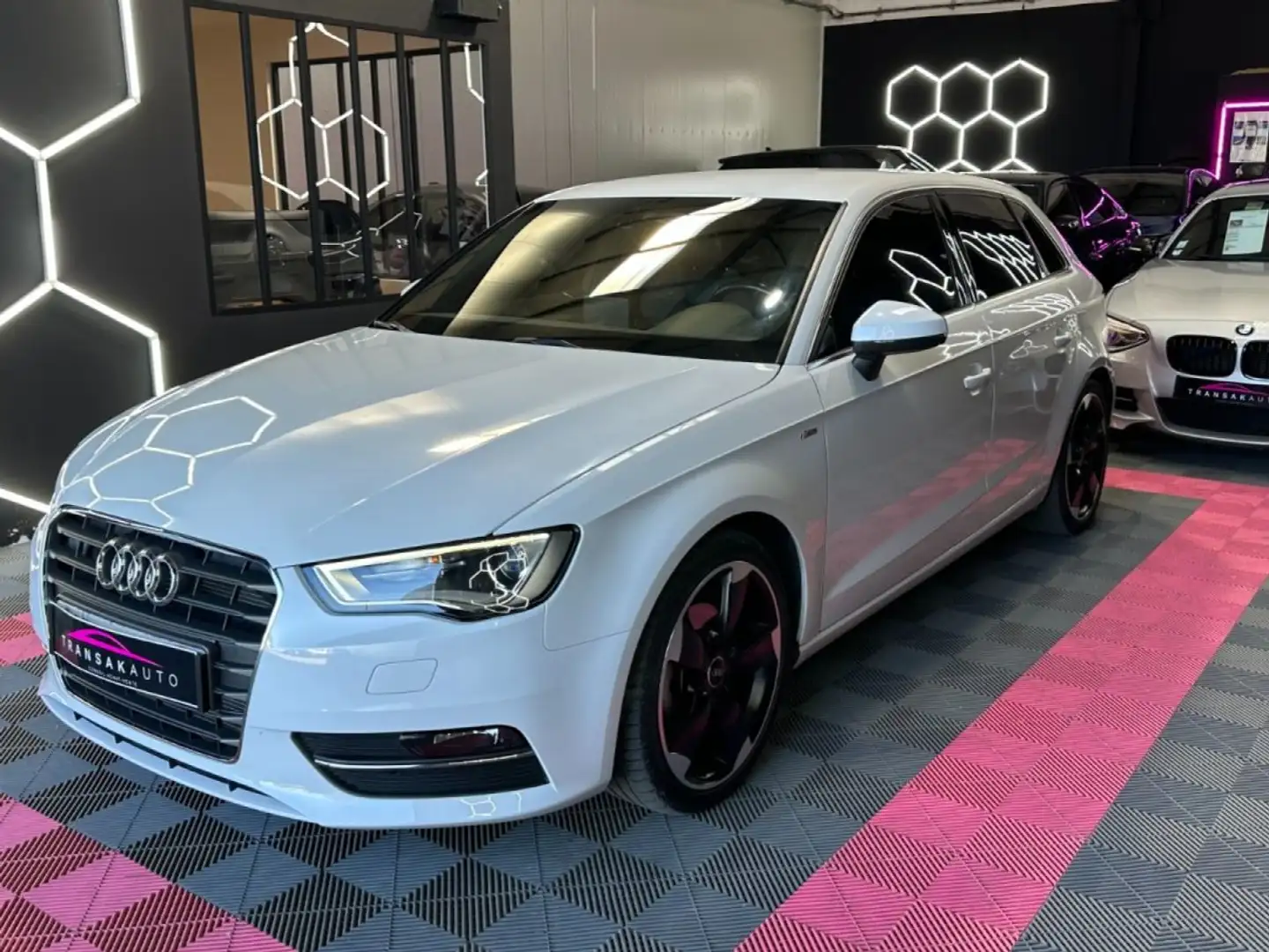 Audi A3 S Line 2.0L TDI 150 ch ~ Volant cuir méplat ~ Radar AR ~ Jantes Rotor ~ Feux LED Blanc - 2