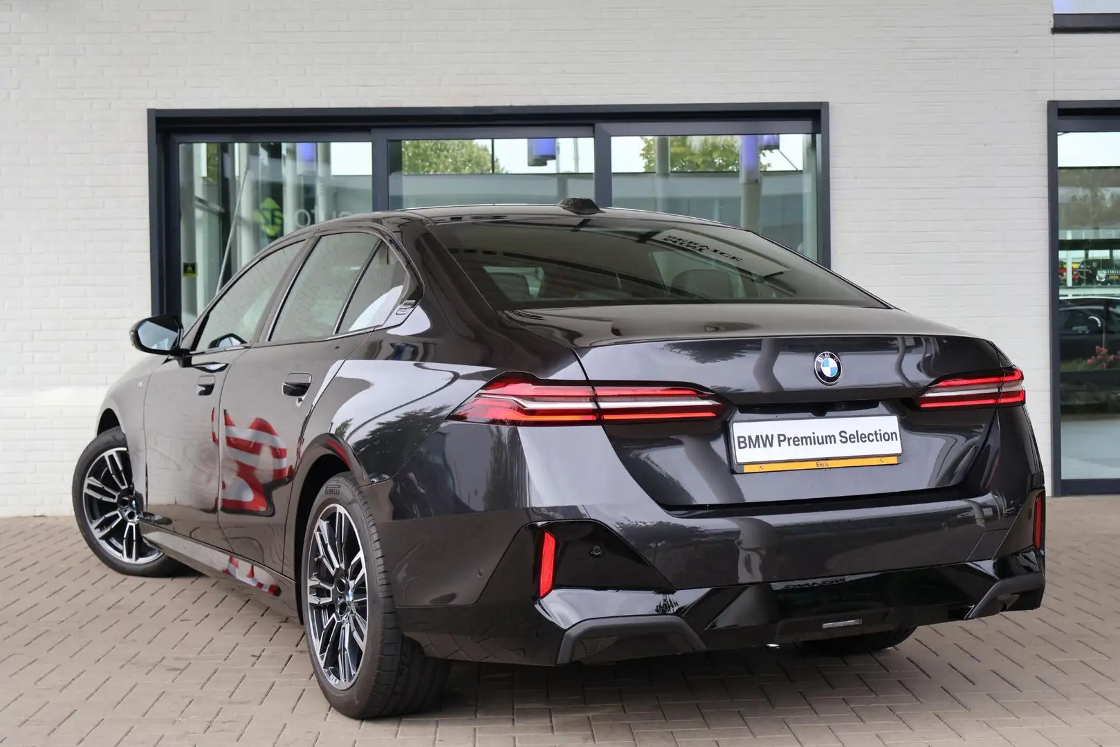 BMW 520 5-serie 520i | M Sportpakket | Innovation Pack | V Gris - 2