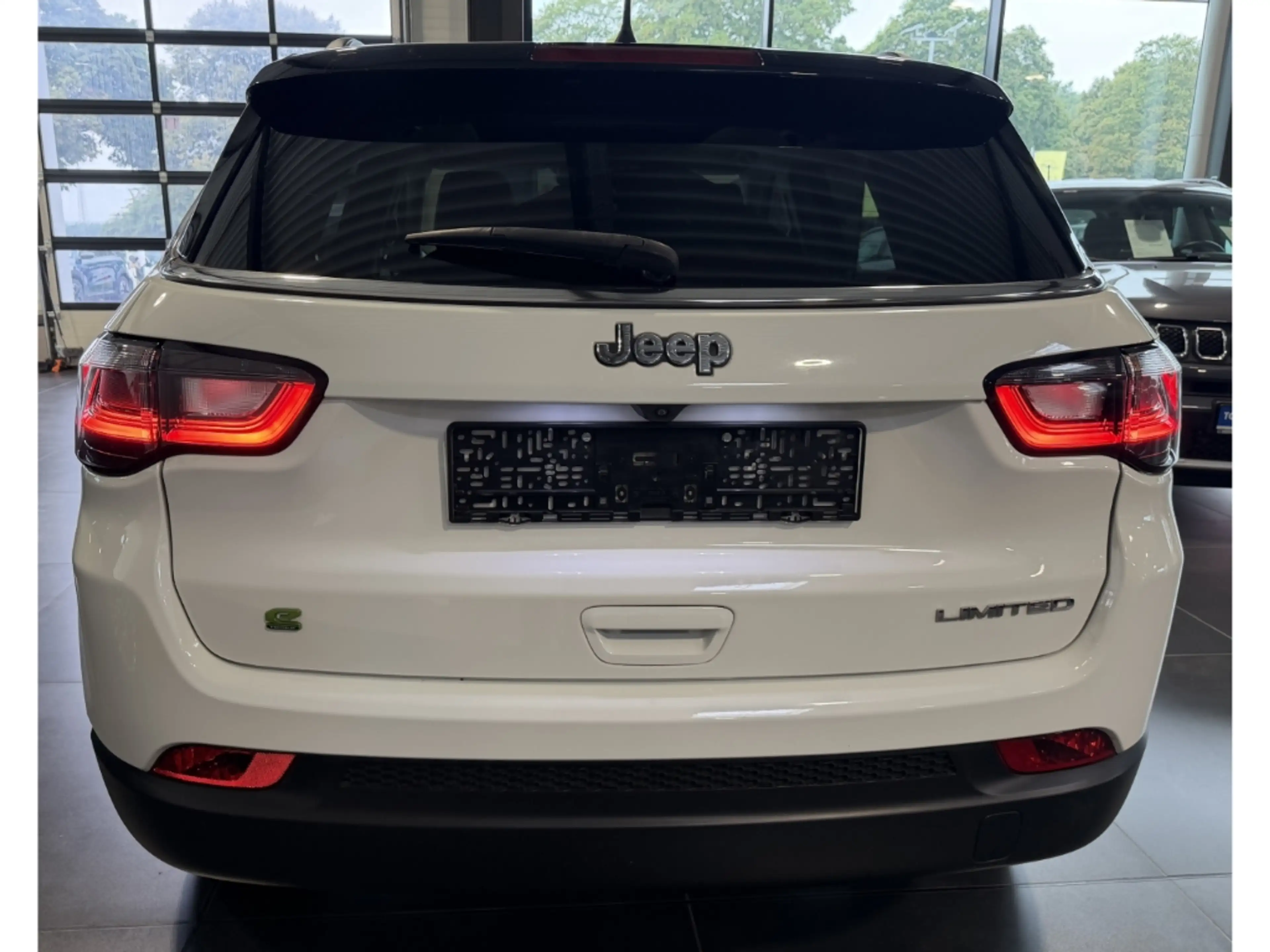 Jeep Compass Limited Mild-Hybrid FWD *Apple Car Play *Sitzheizu — photo 6