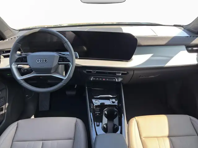 Audi Q3 view 2