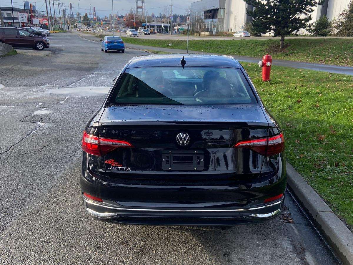 2023 Volkswagen Jetta Highline Auto — снимка 1