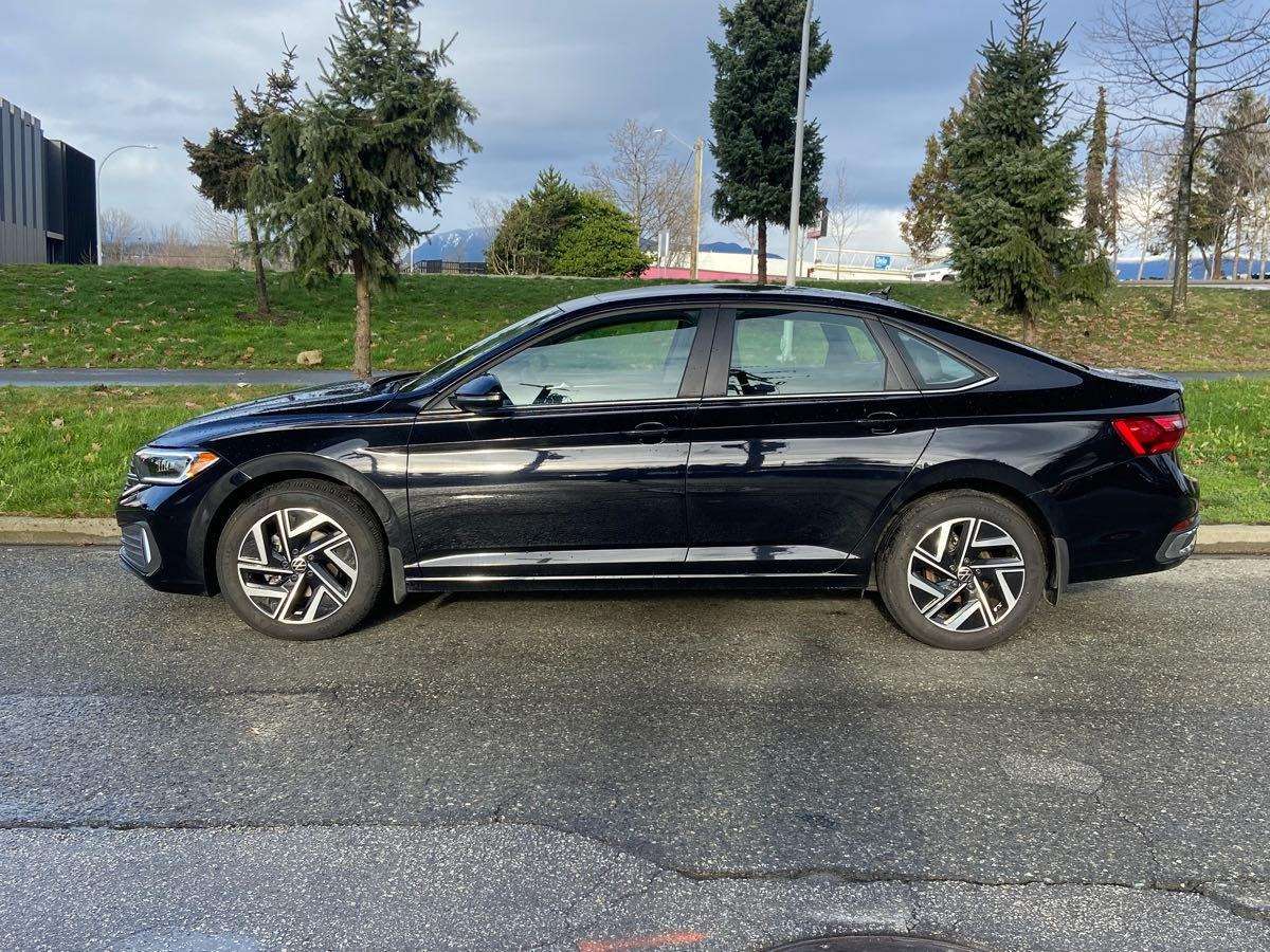 2023 Volkswagen Jetta Highline Auto — снимка 1