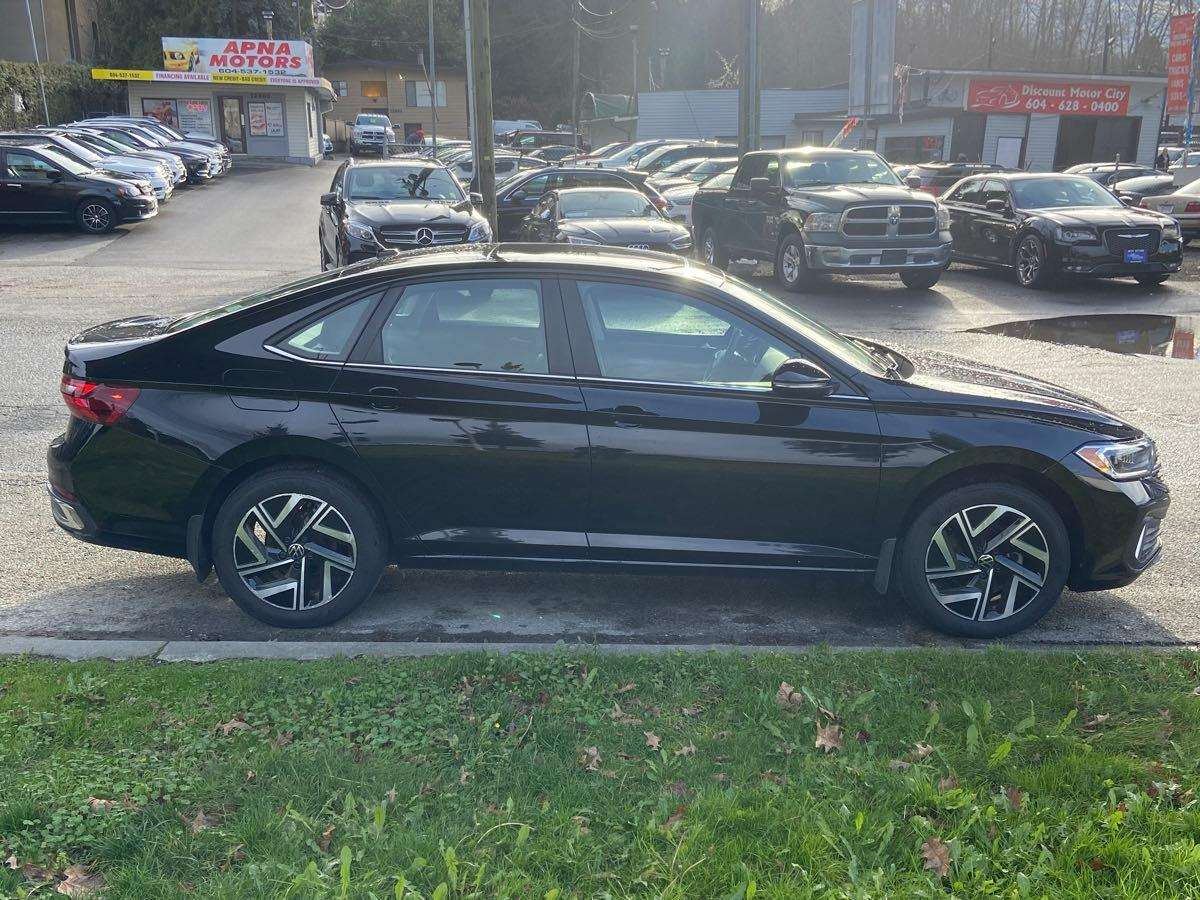 2023 Volkswagen Jetta Highline Auto — снимка 1