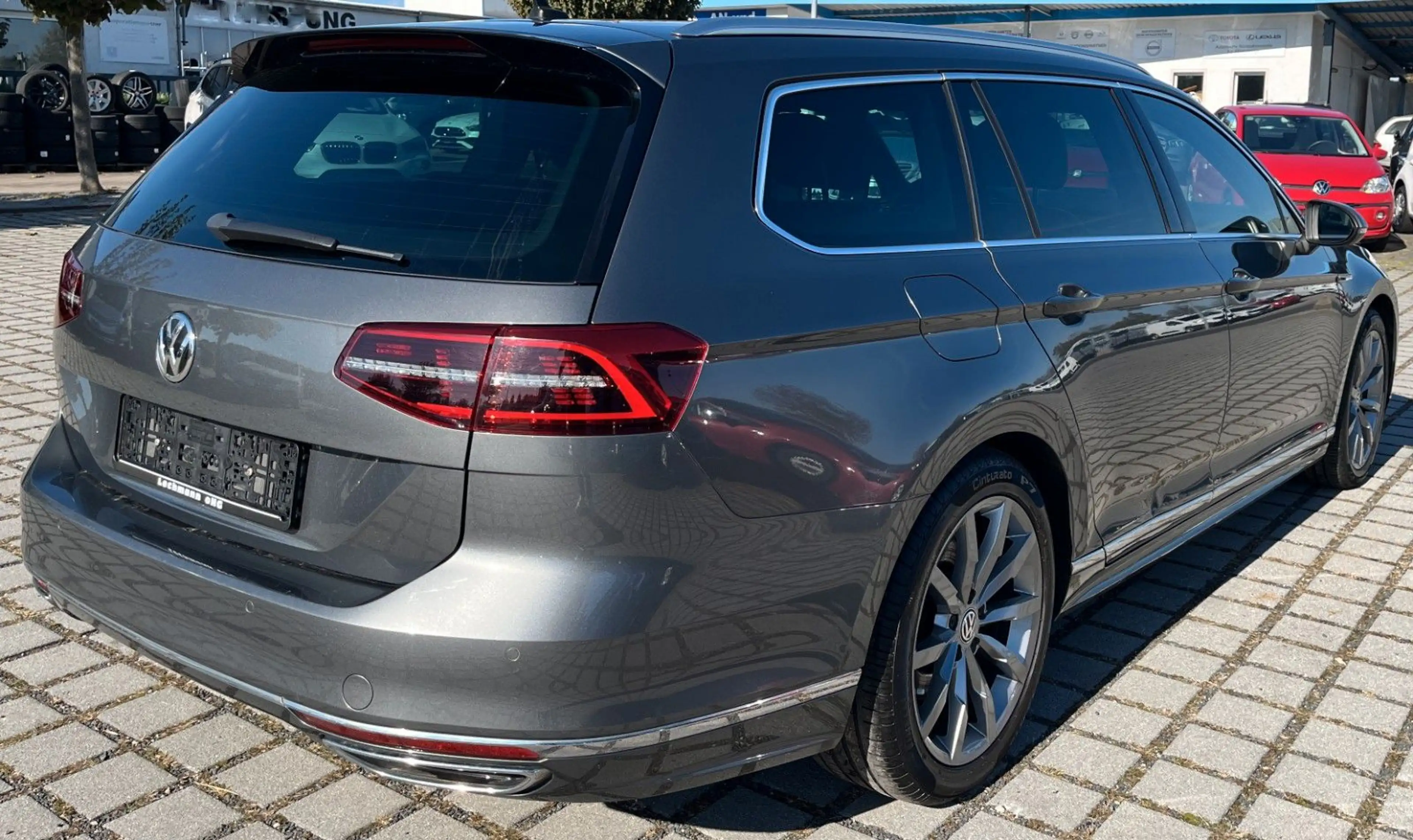 Volkswagen Passat Variant Passat 2.0 TDI Highline 4Motion R-Line — photo 6