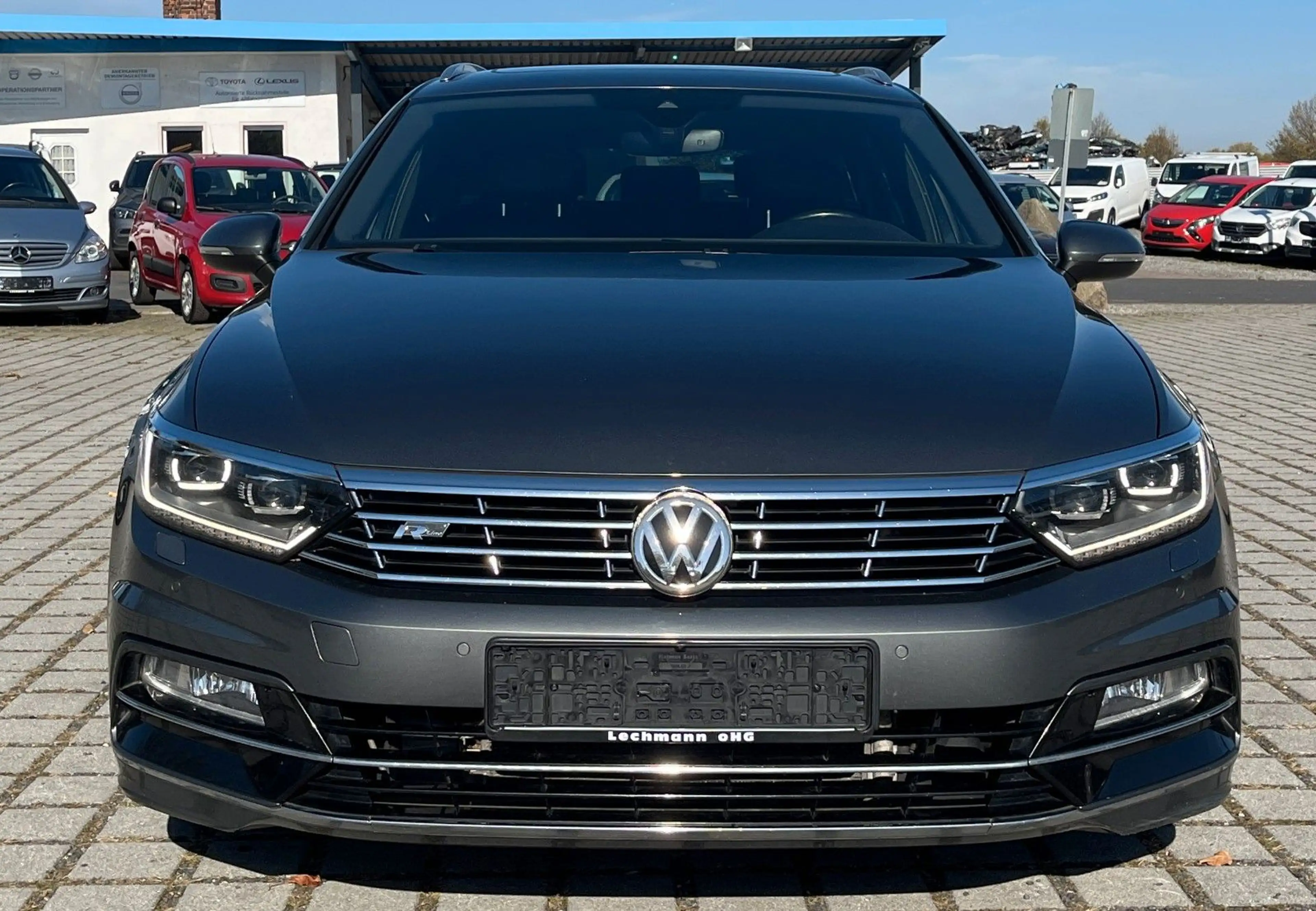 Volkswagen Passat Variant Passat 2.0 TDI Highline 4Motion R-Line — photo 2