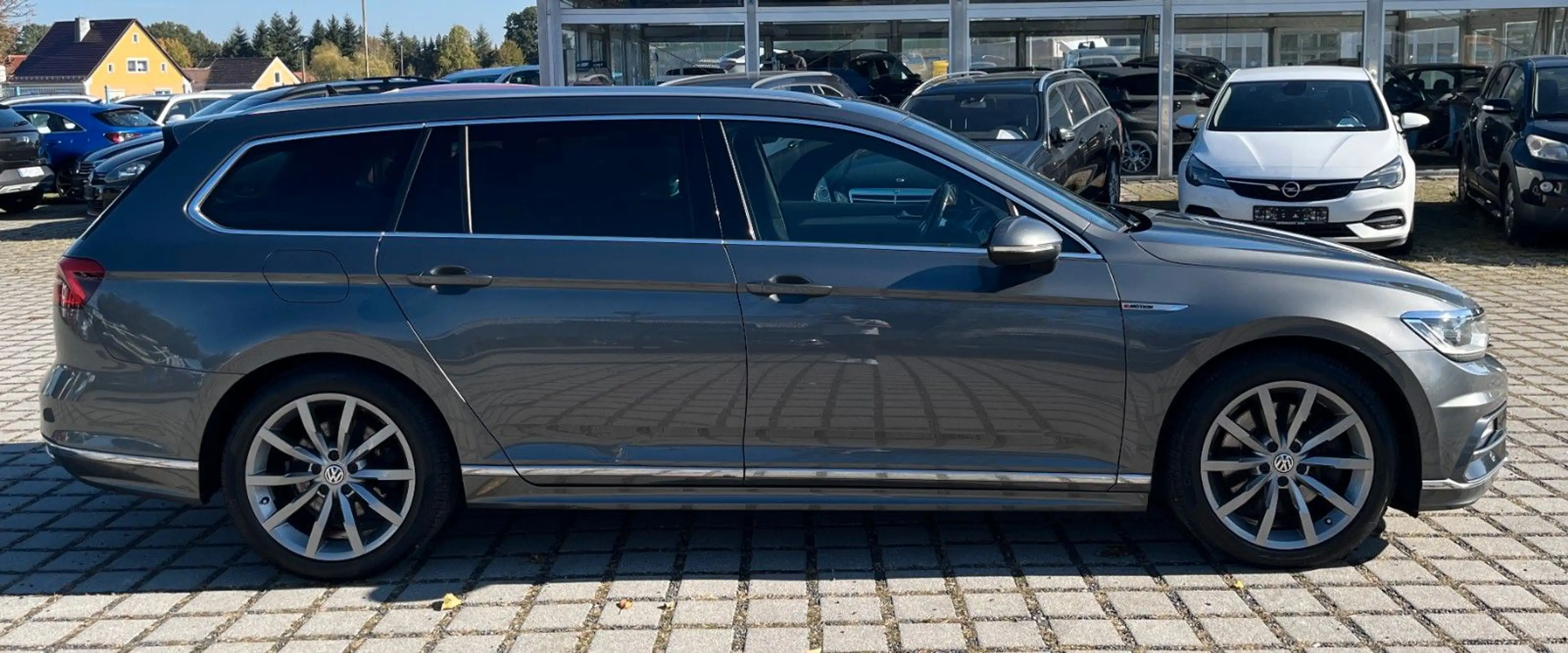 Volkswagen Passat Variant Passat 2.0 TDI Highline 4Motion R-Line — photo 4