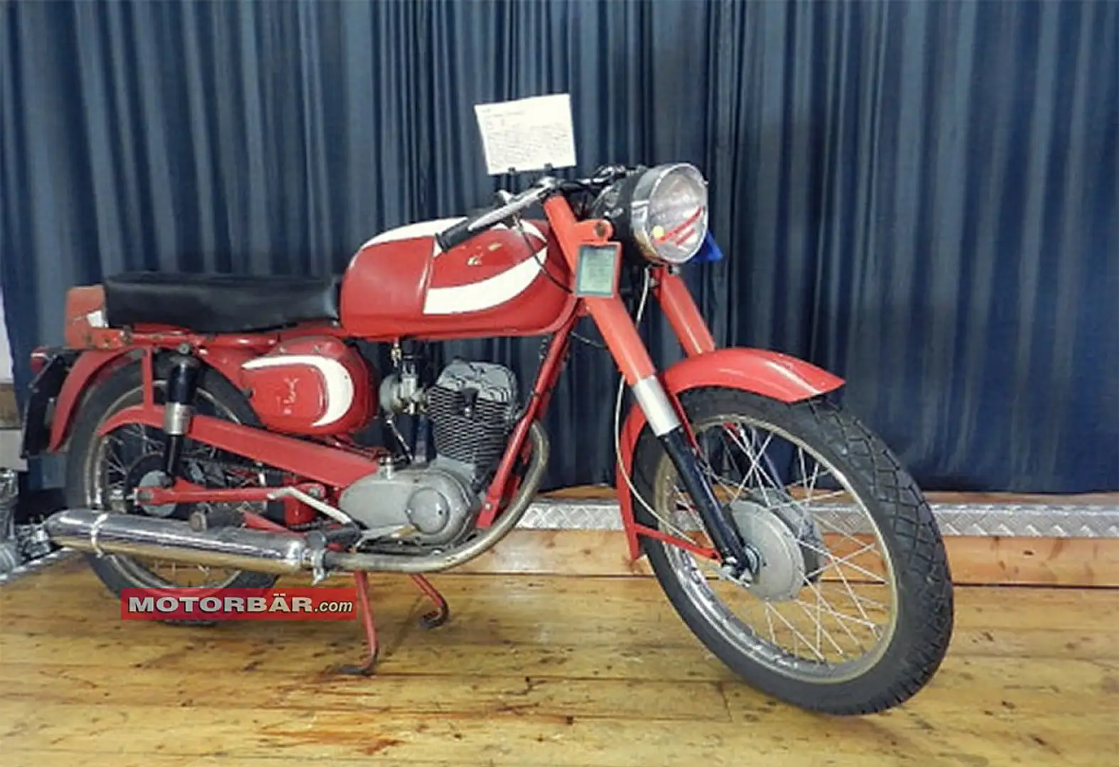 Moto Morini Corsaro 125 Czerwony - 1