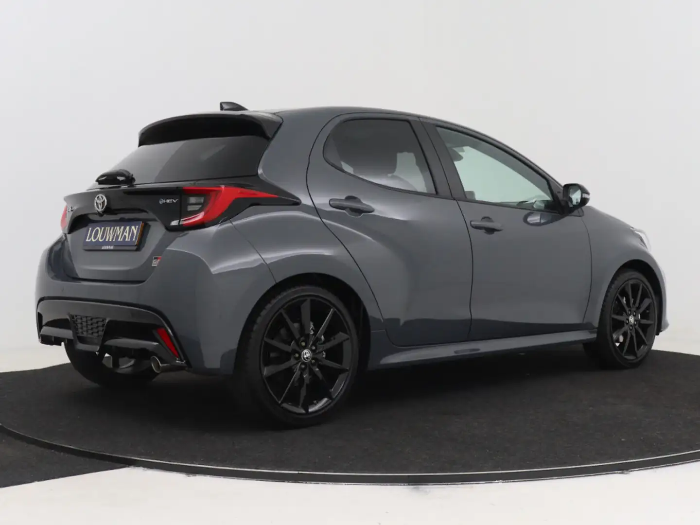 Toyota Yaris Hybrid 130 GR Sport | NIEUW | Grijs - 2