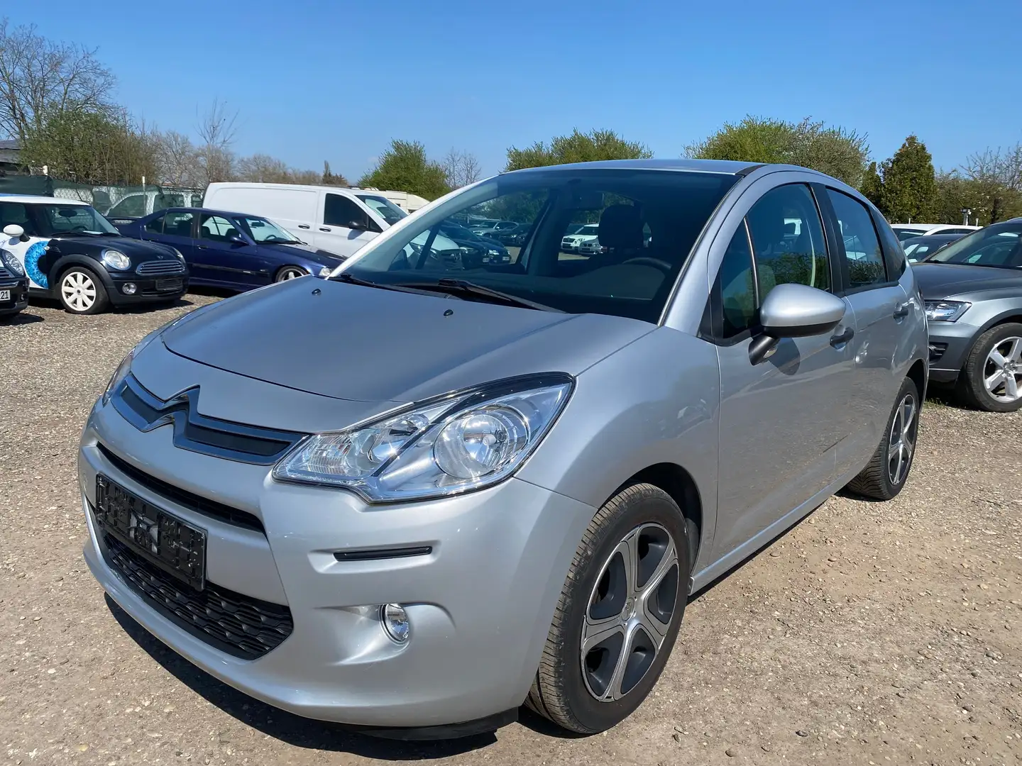 Citroen C3 PureTech Silber - 1