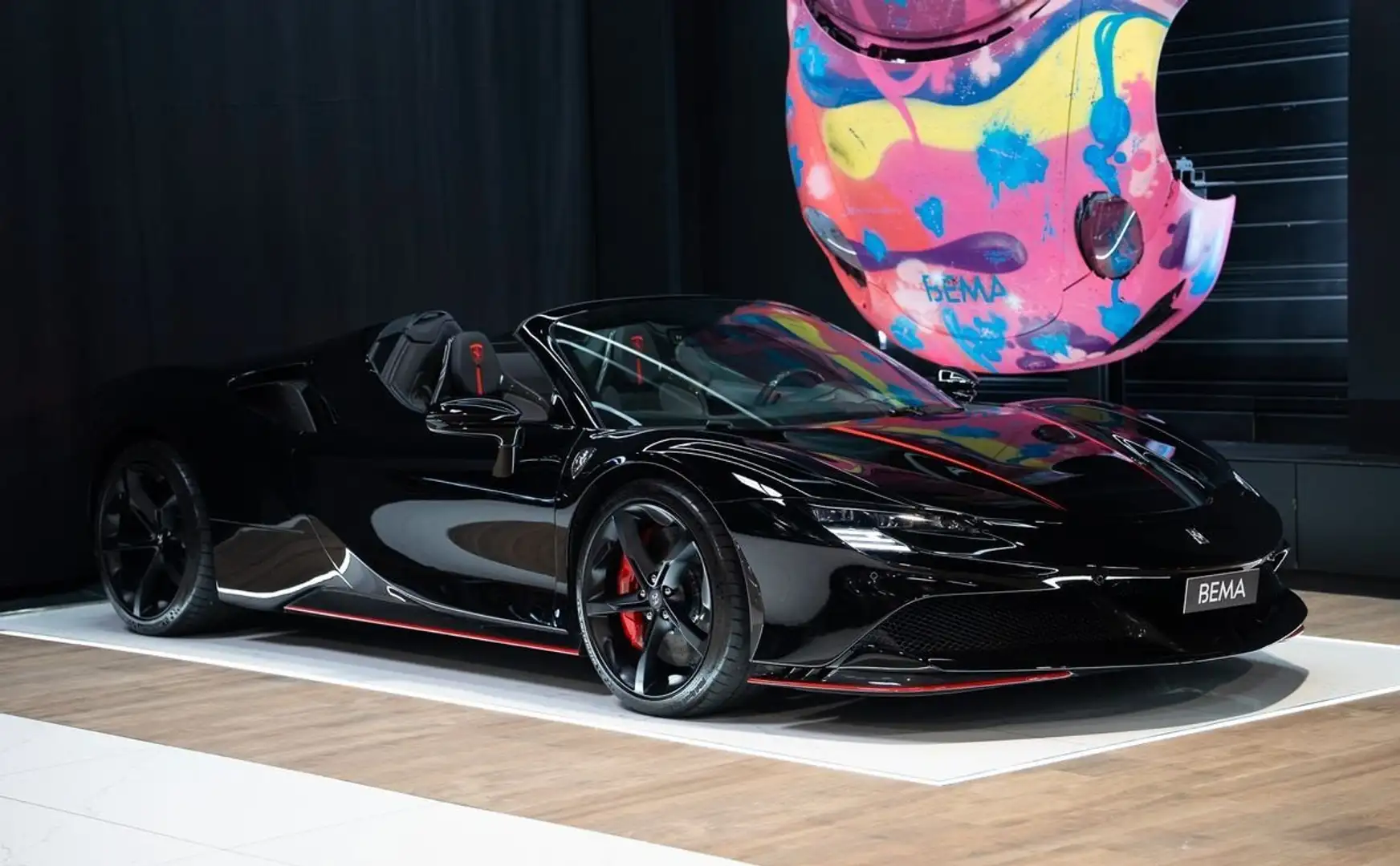 Ferrari SF90 Stradale SPIDER ATELIER | Full Carbone Lift Apple CarPlay Sièges Racing PPF Complet À partir de 4 980 eur mois Schwarz - 1
