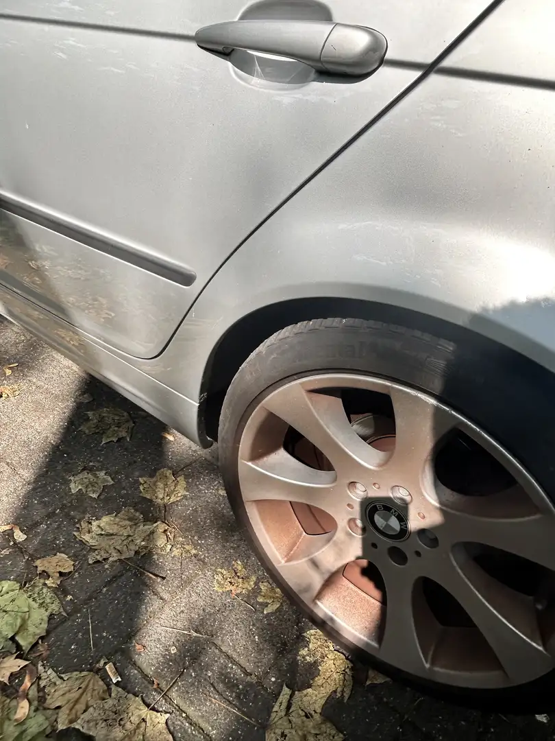 BMW 330 320i Executive Zilver - 2