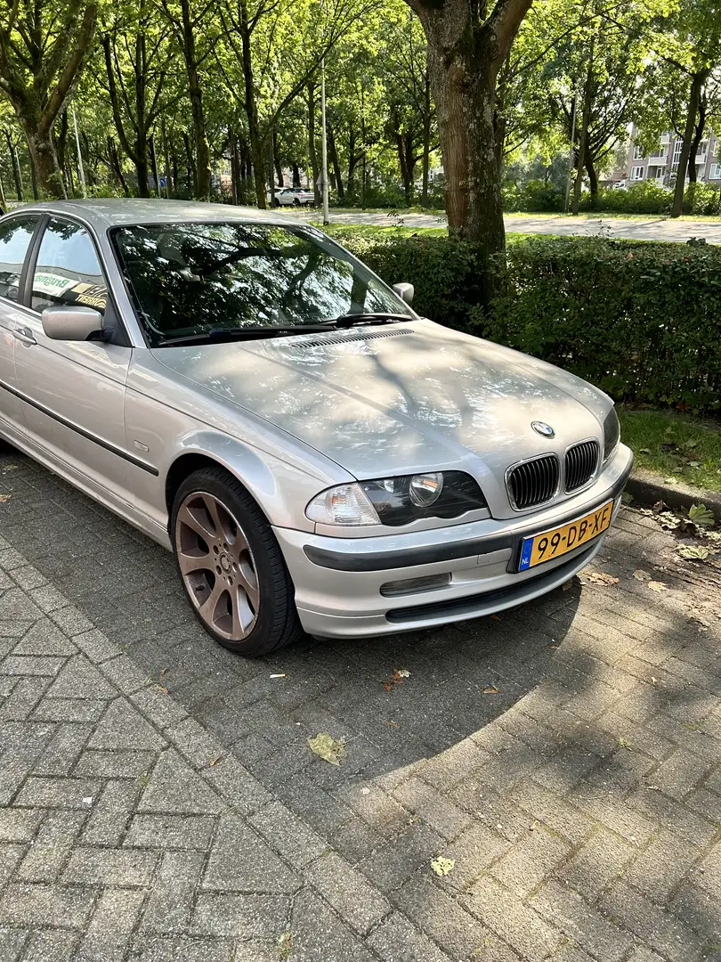 BMW 330 320i Executive Zilver - 1