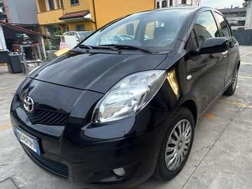 Yaris II 2005 5p 1.0 Sol my10