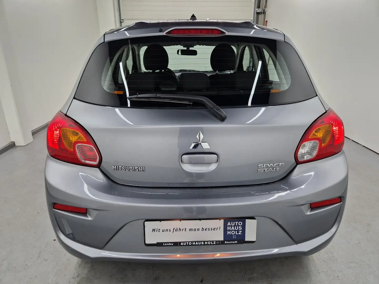 Mitsubishi Space Star 1.0 Diamant Edition Allwetterreifen Grau - 2