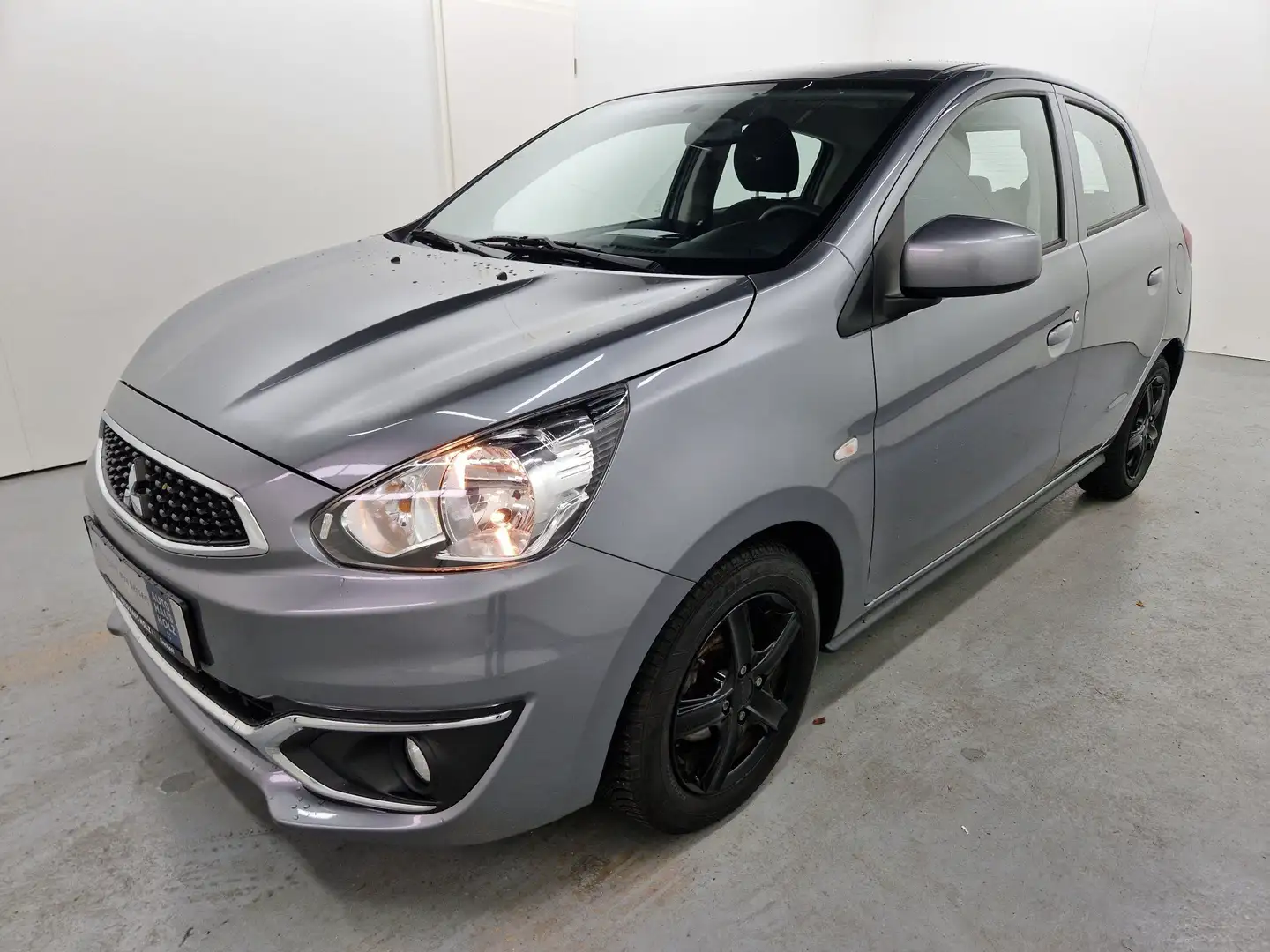 Mitsubishi Space Star 1.0 Diamant Edition Allwetterreifen Grau - 1