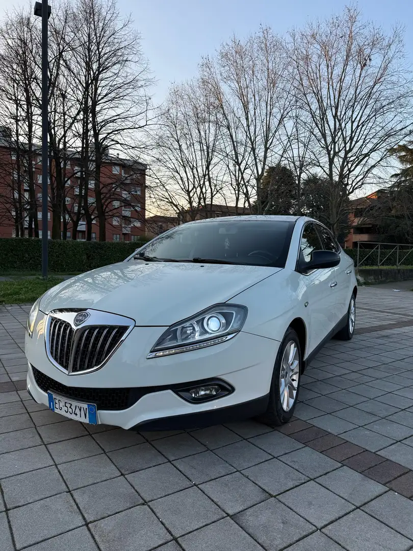 Lancia Delta 1.6 MultiJet 16v Gold - 1