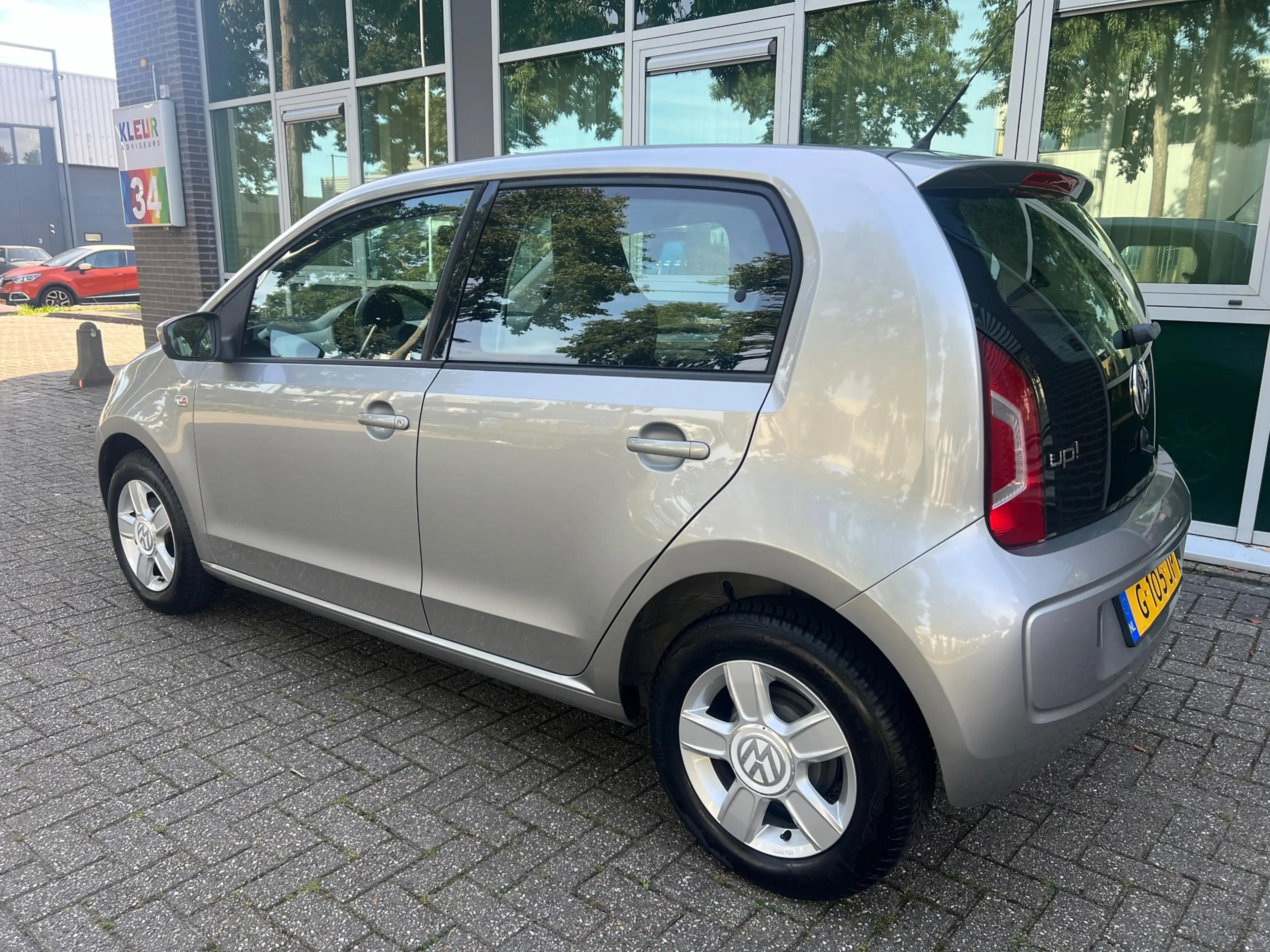 Volkswagen up! 1.0 - AUTOMAAT - NAVIGATIE - 44.000 KM ! — photo 3