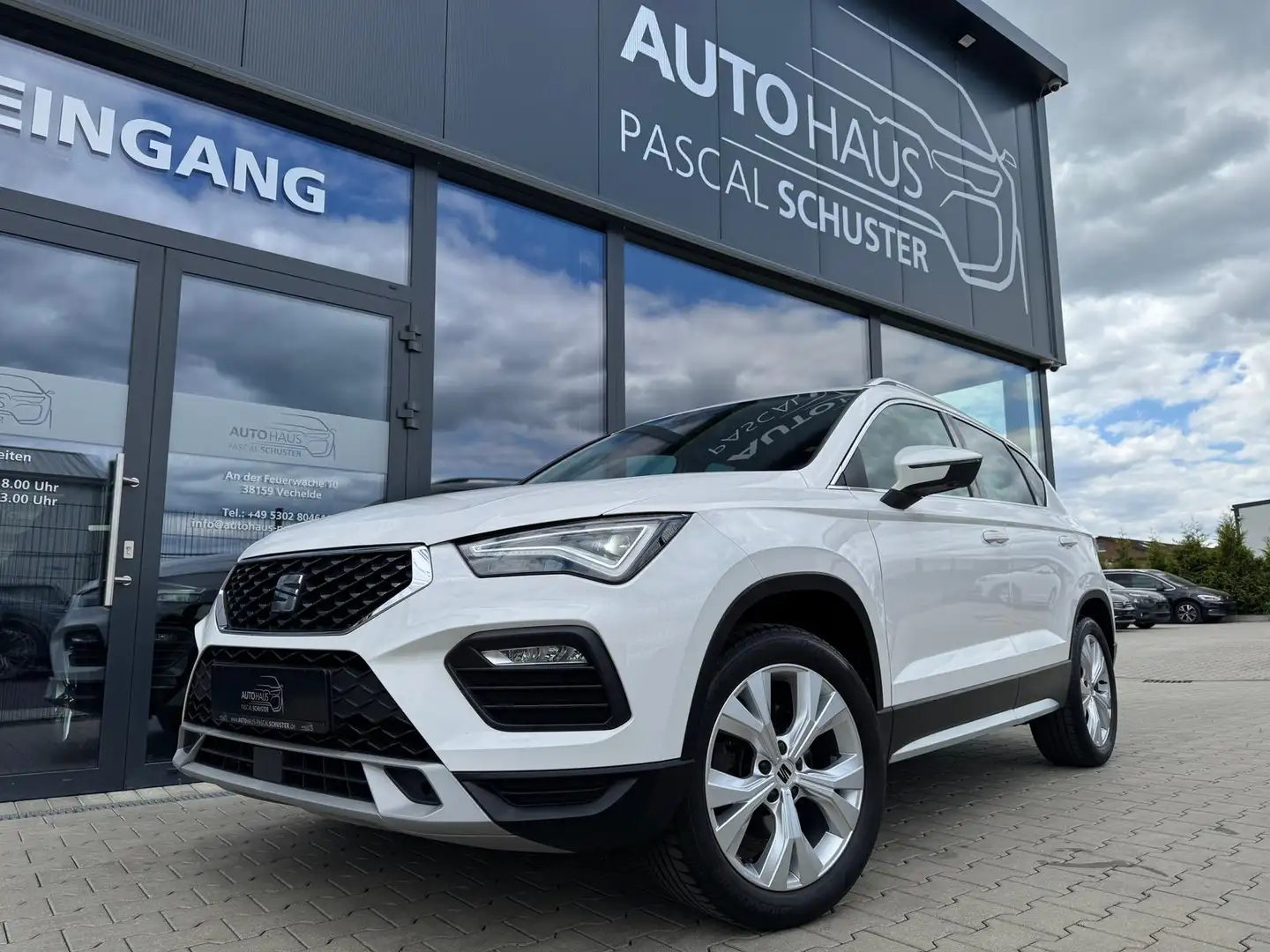SEAT Ateca Xperience 4Drive 2.0 TSI/DSG/VIRTUAL/AHK/ Wit - 1