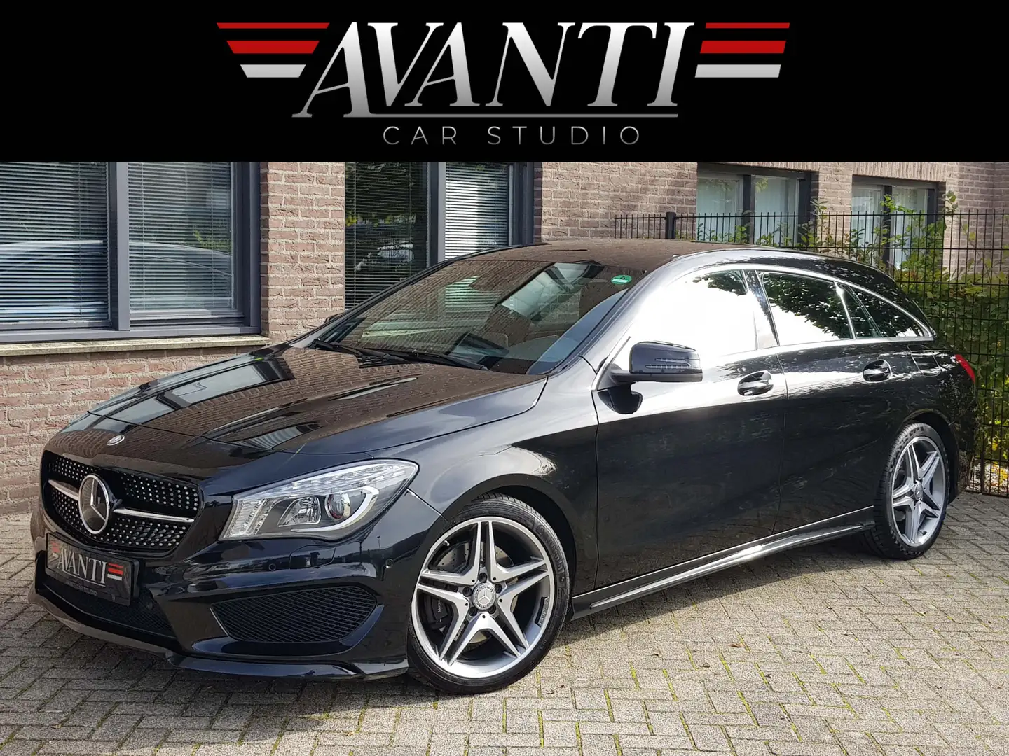 Mercedes-Benz CLA 250 Shooting Brake Prestige AMG NAVI LEDER AUT 265 PK Schwarz - 1