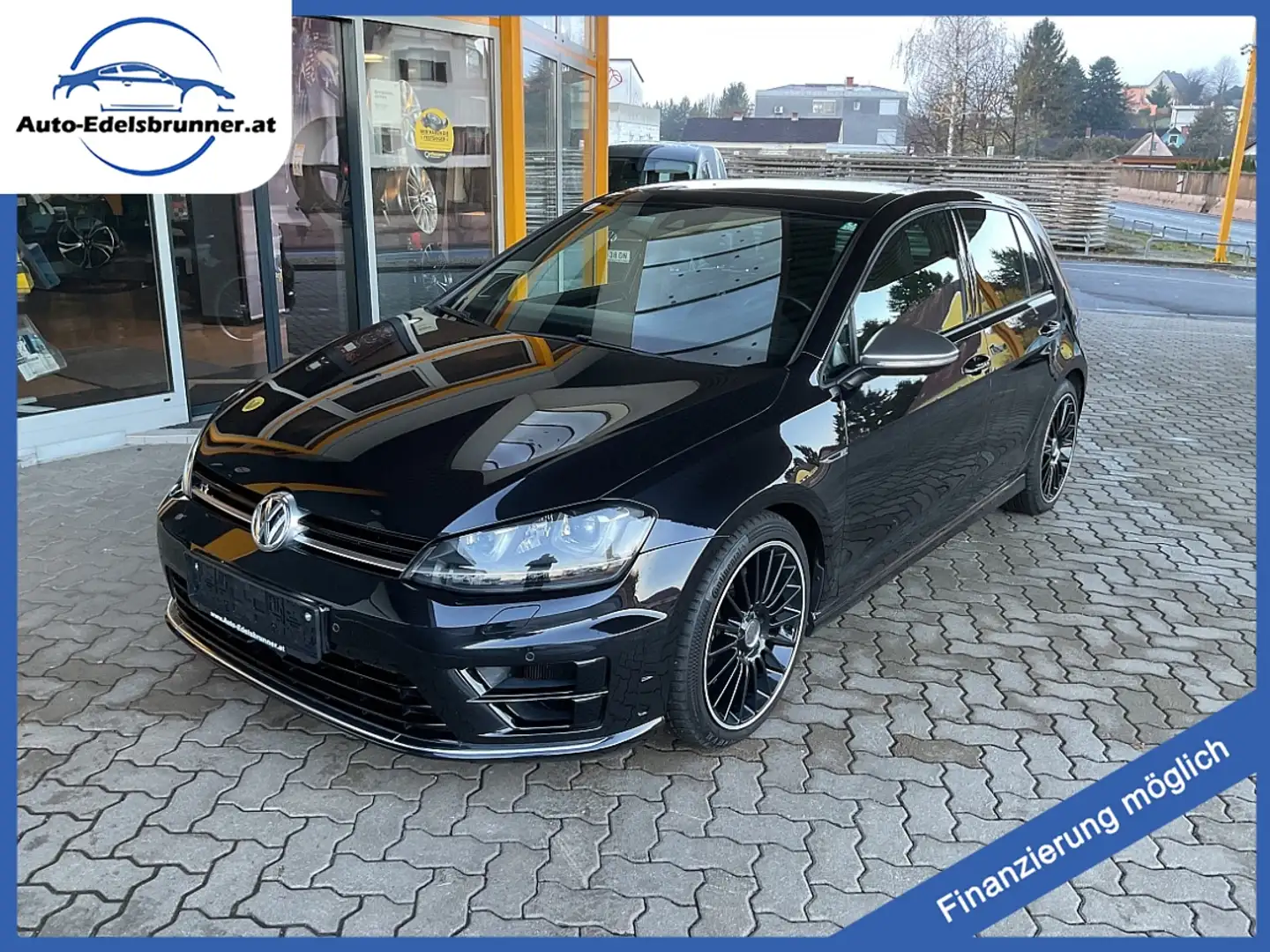 Volkswagen Golf R 2,0 TSI DSG**VOLLAUSTATTUNG** Schwarz - 1