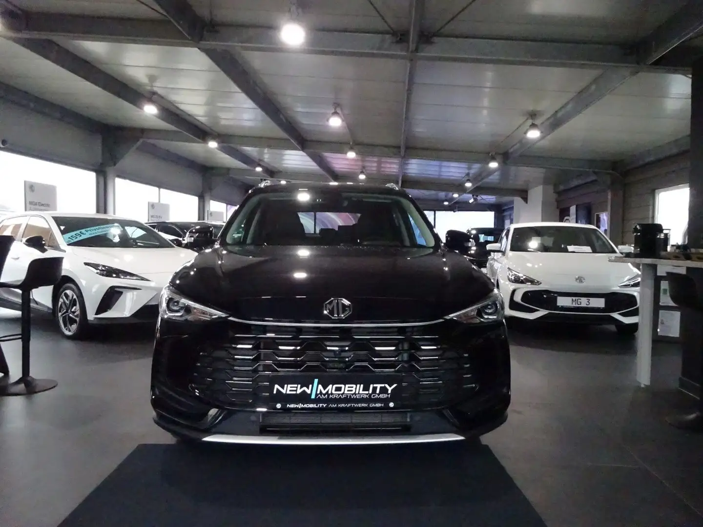 MG ZS 1.5 Hybrid+ Luxury MY25 Lagerfahrzeug Fekete - 2