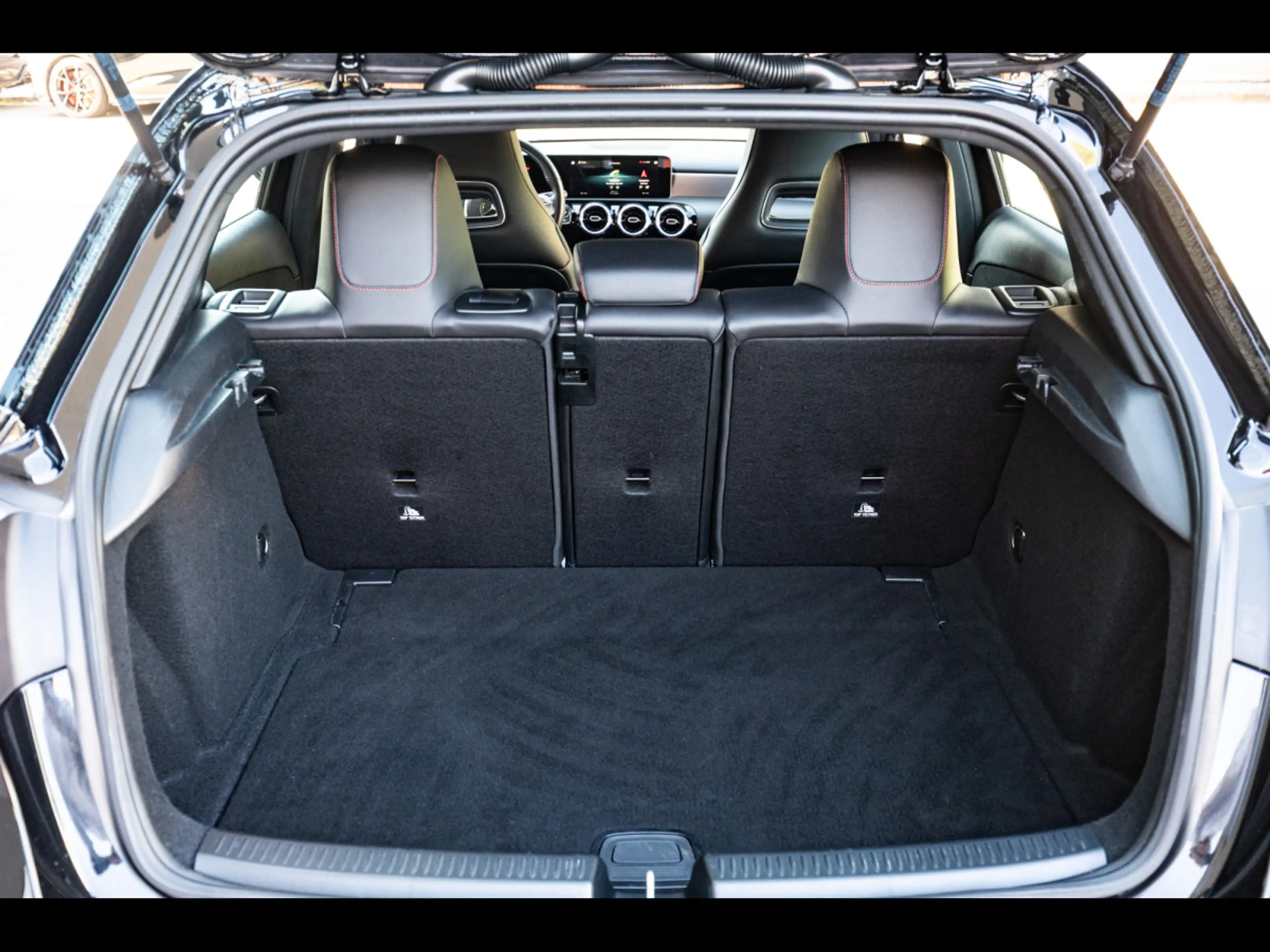 Mercedes-Benz A 200 AMG-LINE°KOSMOSBLACK°KAM — photo 15