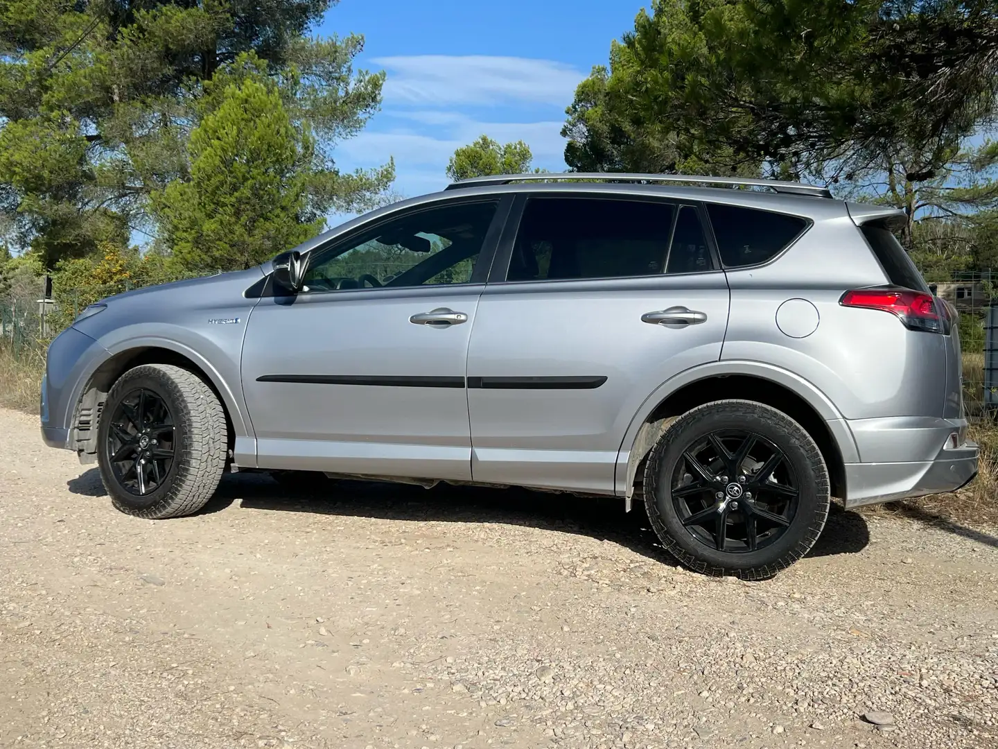 Toyota RAV 4 4X4 Toyota RAV4 Hybride AWD GARANTIE TOYOTA 2028 Gris - 2