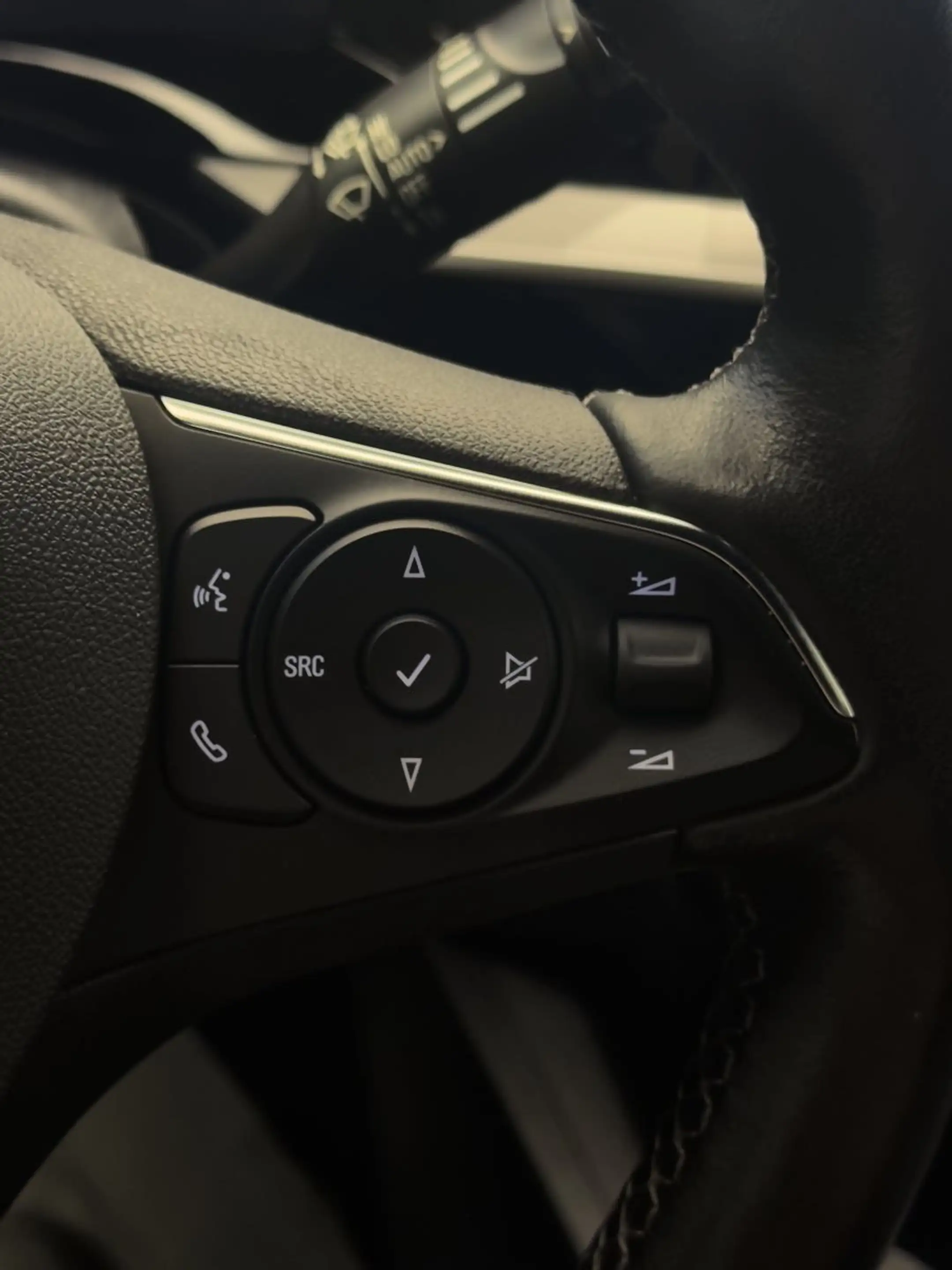 Opel Mokka *ULTIMATE* RFKMRA+AHKPL+MATRIX+ALCANT+ACC — photo 25