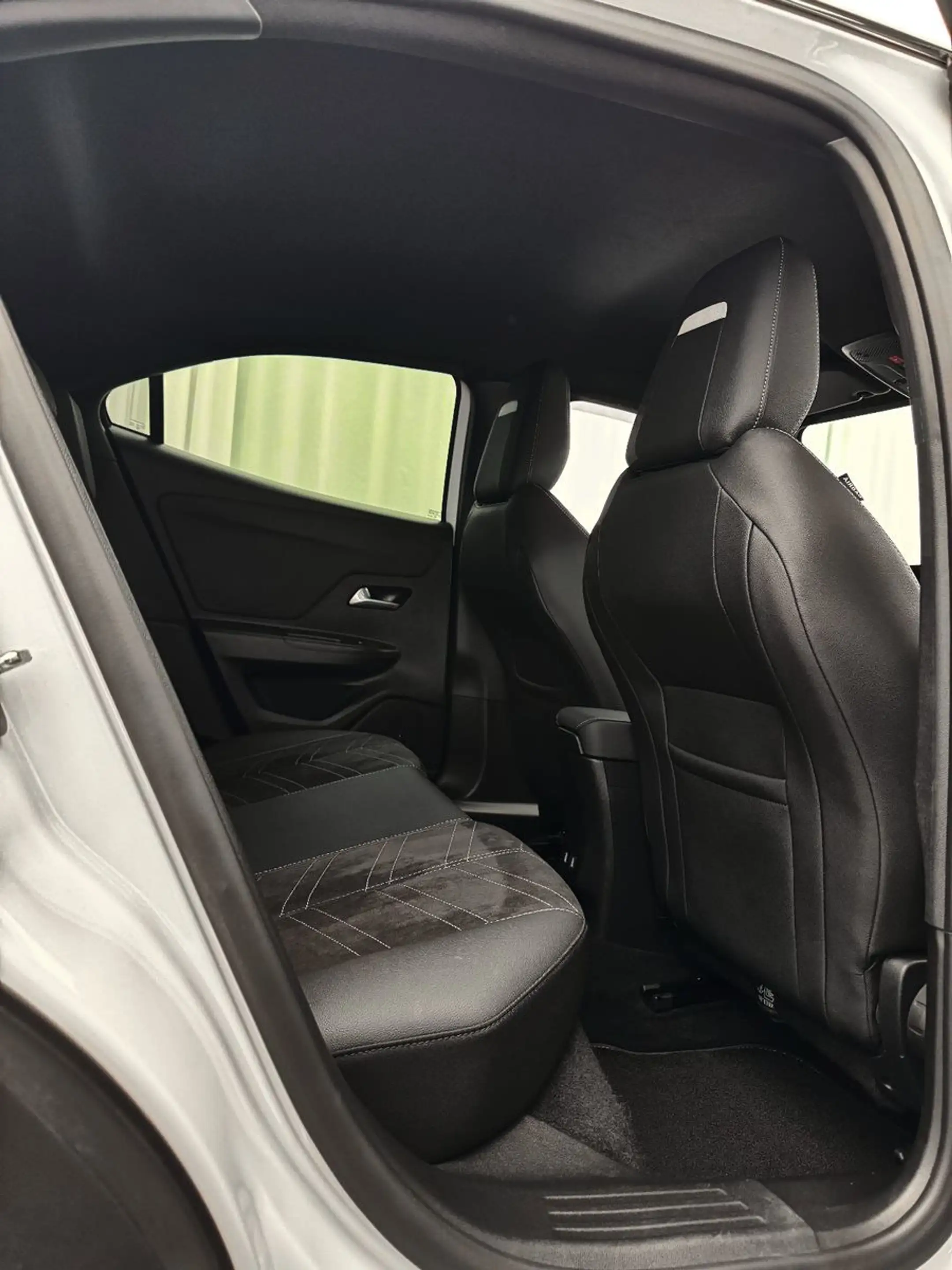 Opel Mokka *ULTIMATE* RFKMRA+AHKPL+MATRIX+ALCANT+ACC — photo 21