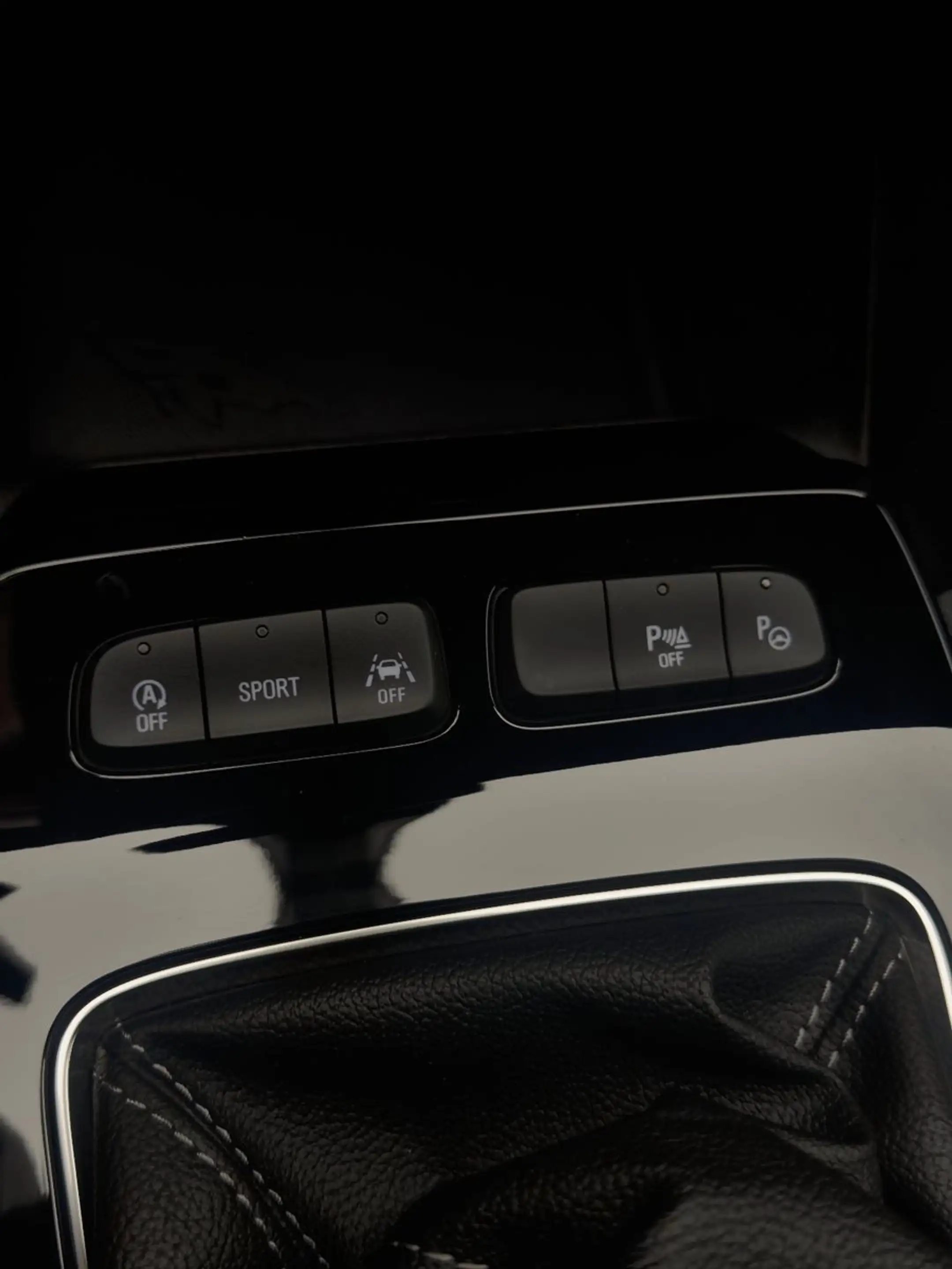 Opel Mokka *ULTIMATE* RFKMRA+AHKPL+MATRIX+ALCANT+ACC — photo 28
