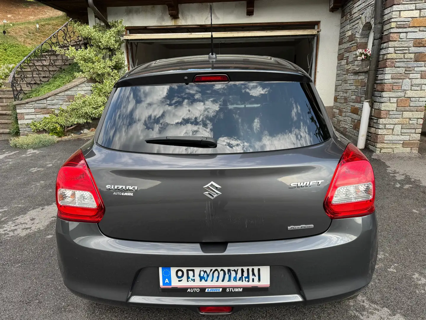 Suzuki Swift Swift 1,2 DualJet Allgrip Shine Shine Grau - 2