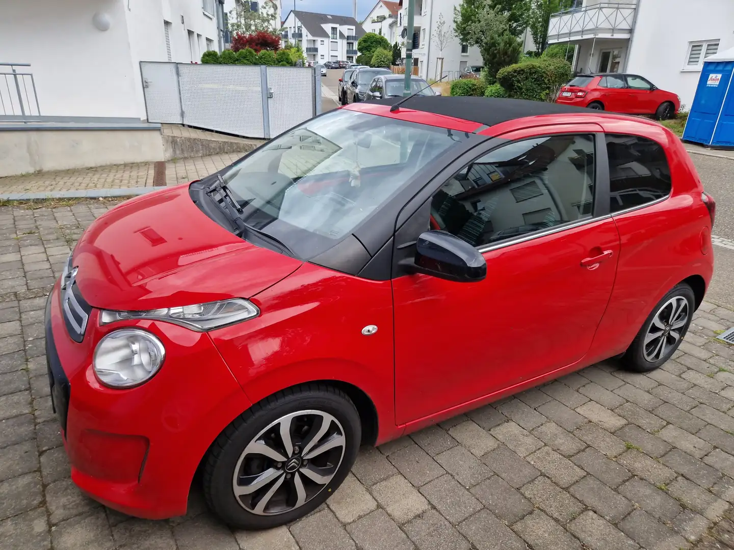 Citroen C1 Airscape PureTech 82 Shine Red - 1