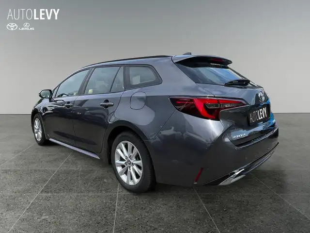 Toyota Corolla view 4