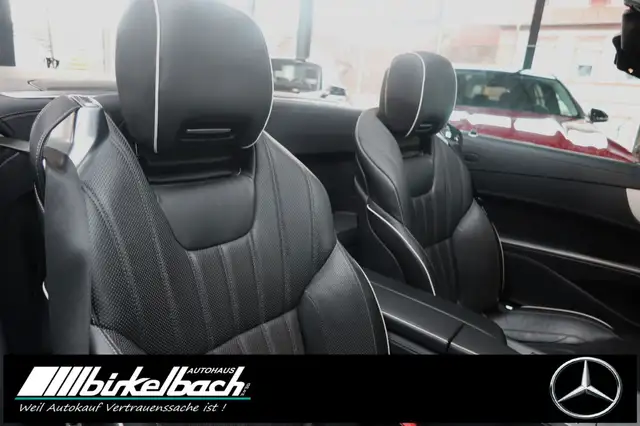 Mercedes-Benz SL view 12