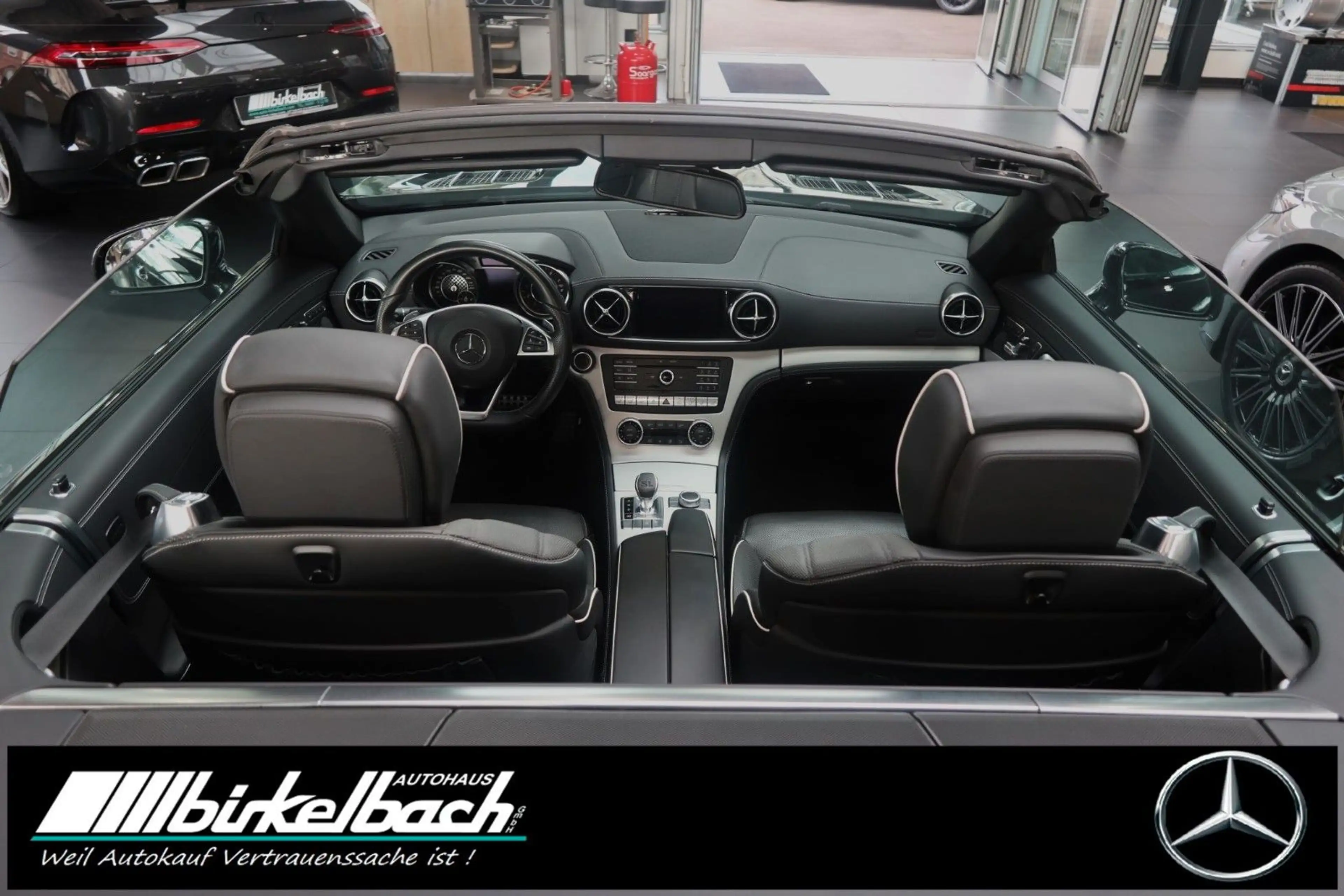 Mercedes-Benz SL 400 AMG Airscarf Sitzklima Pano Ambiente — photo 14